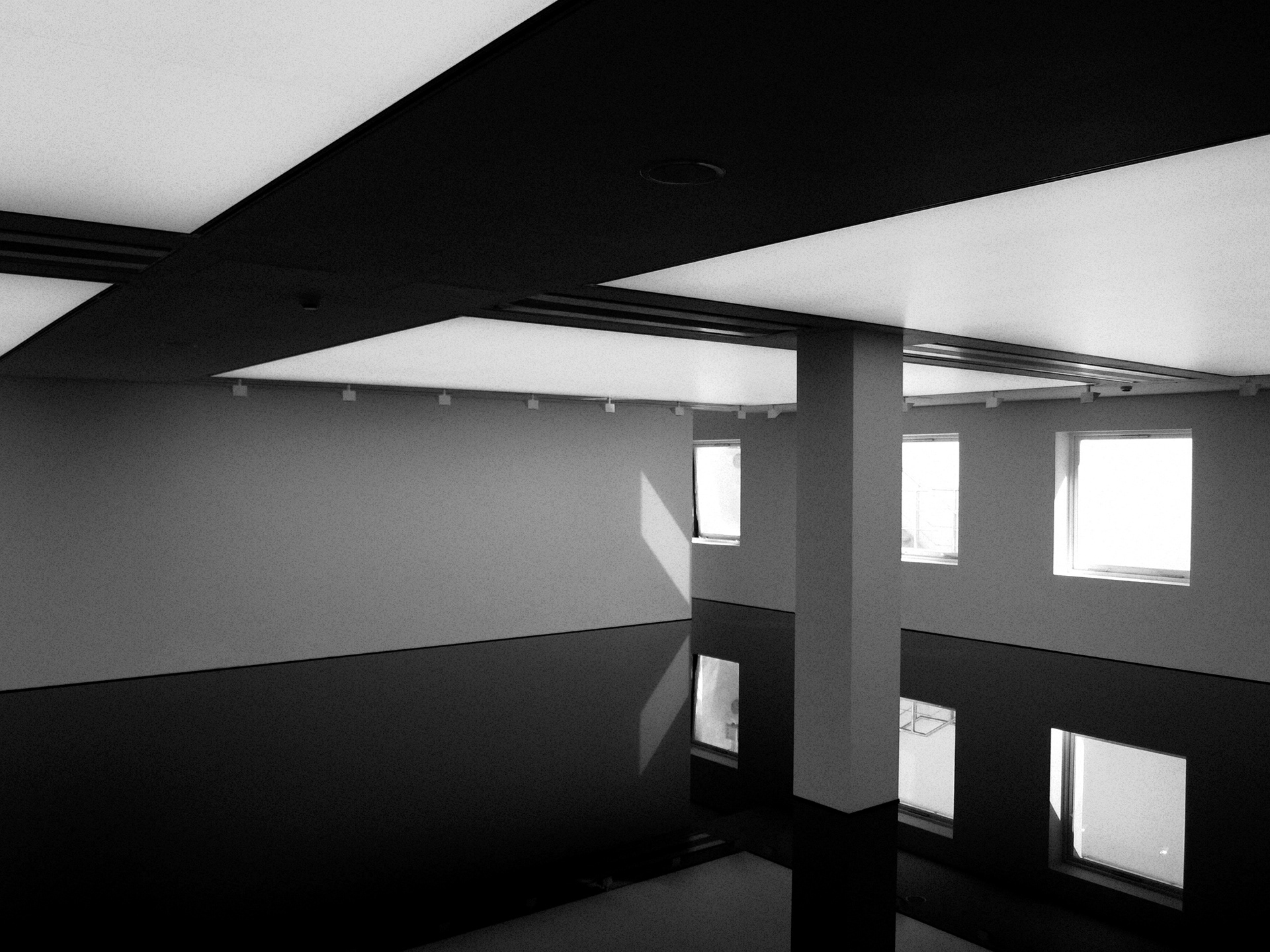 JiJungmin, Richard Wilson at Tate, Photography, London, 2011.