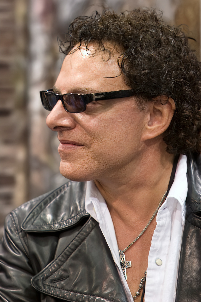 Neal Joseph Schon