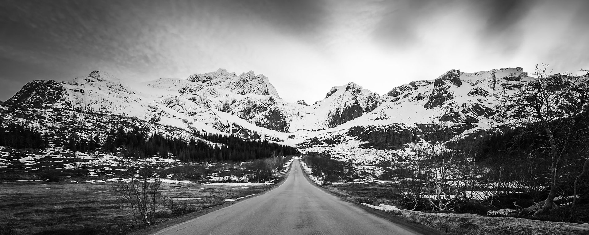 Lofoten - Central Axis (9:16)