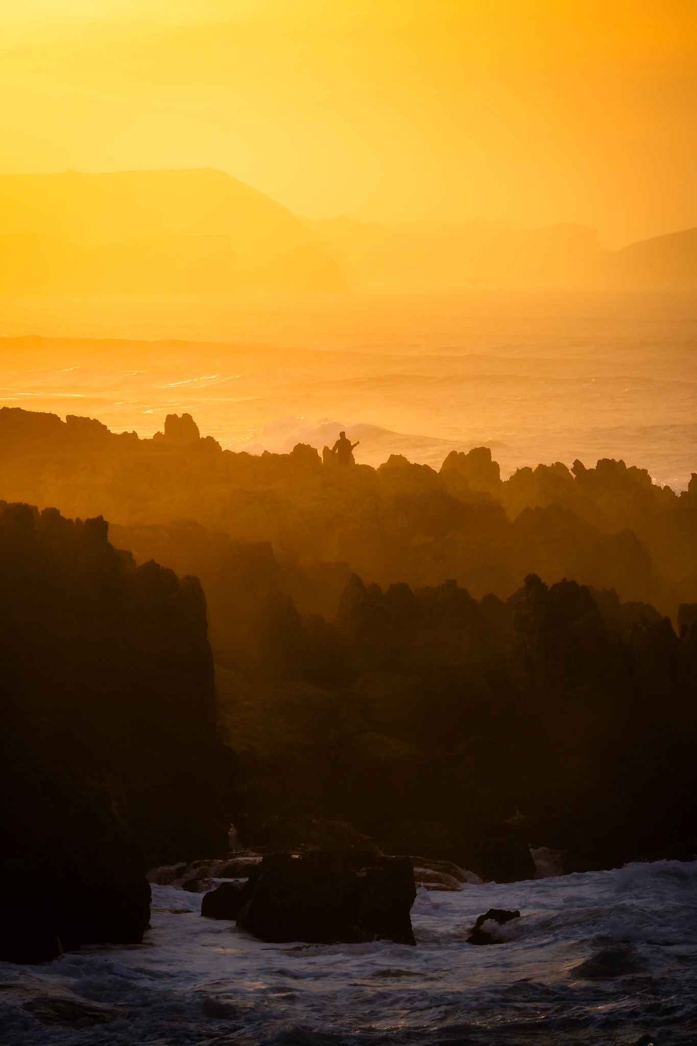 Cabo de Lata - Photographer Searching for a View Point (3:2)