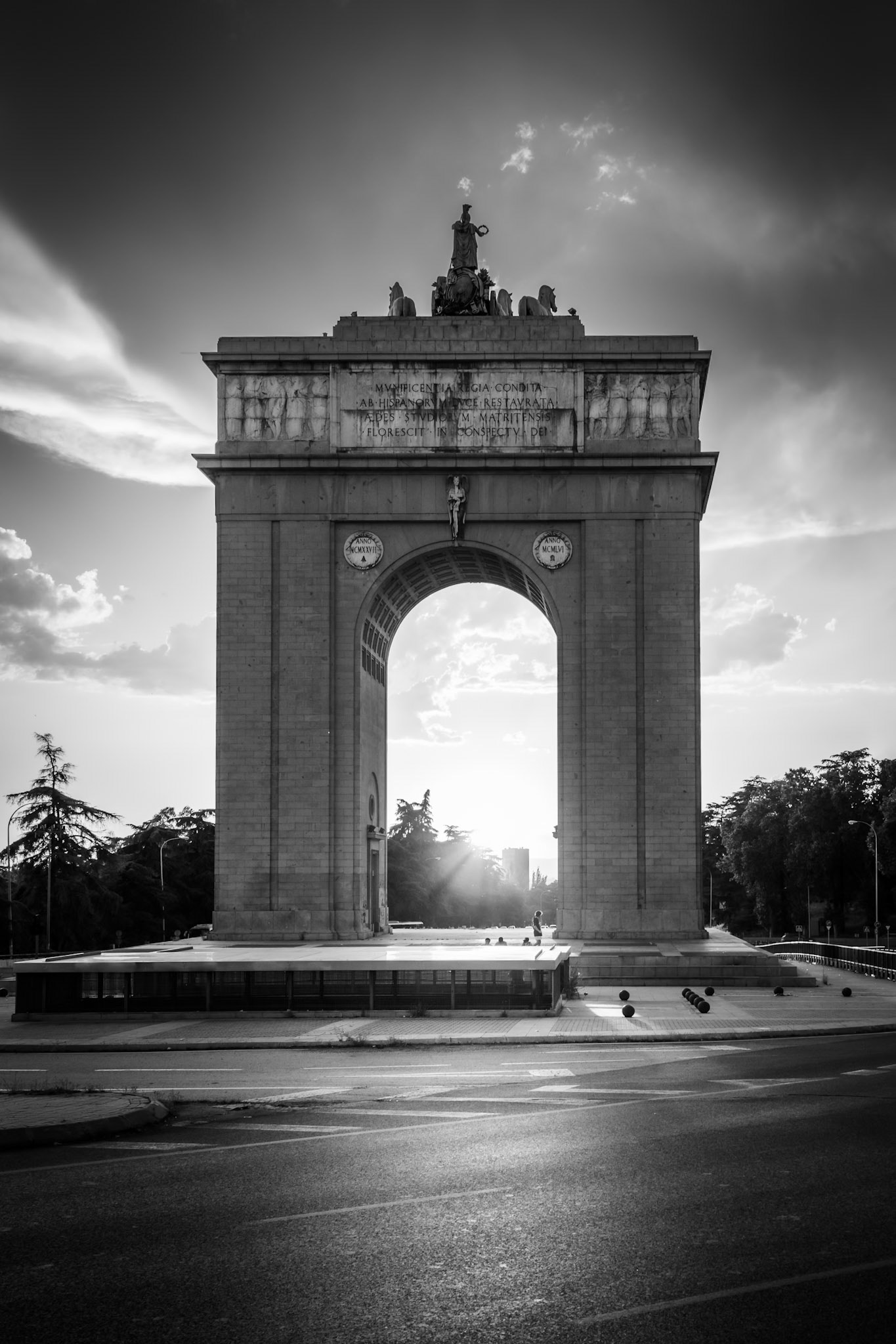 Madrid - Victory Arch (3:2)