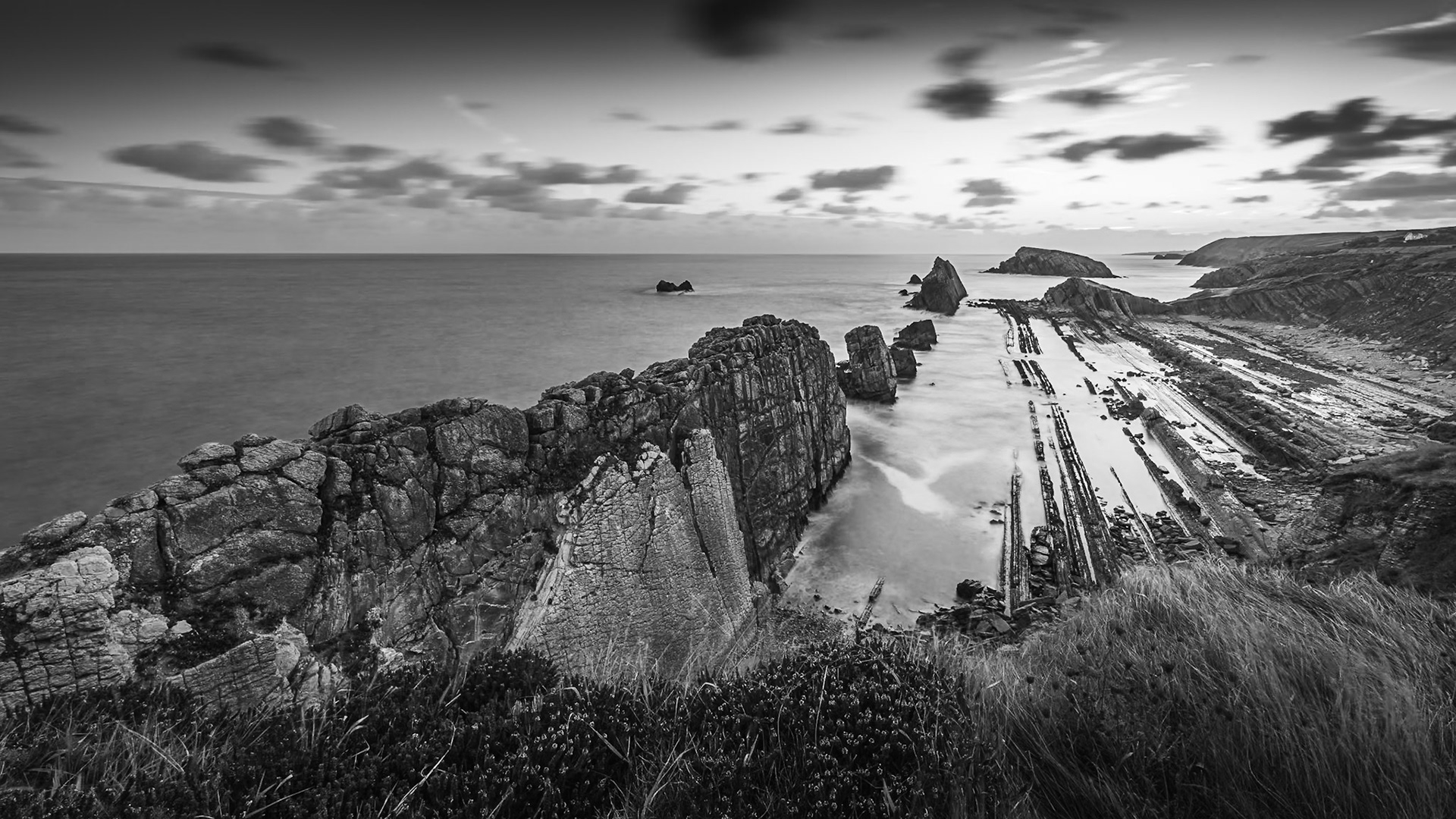 La Arnia - All Lines Point to ... Castro Island (16:9)