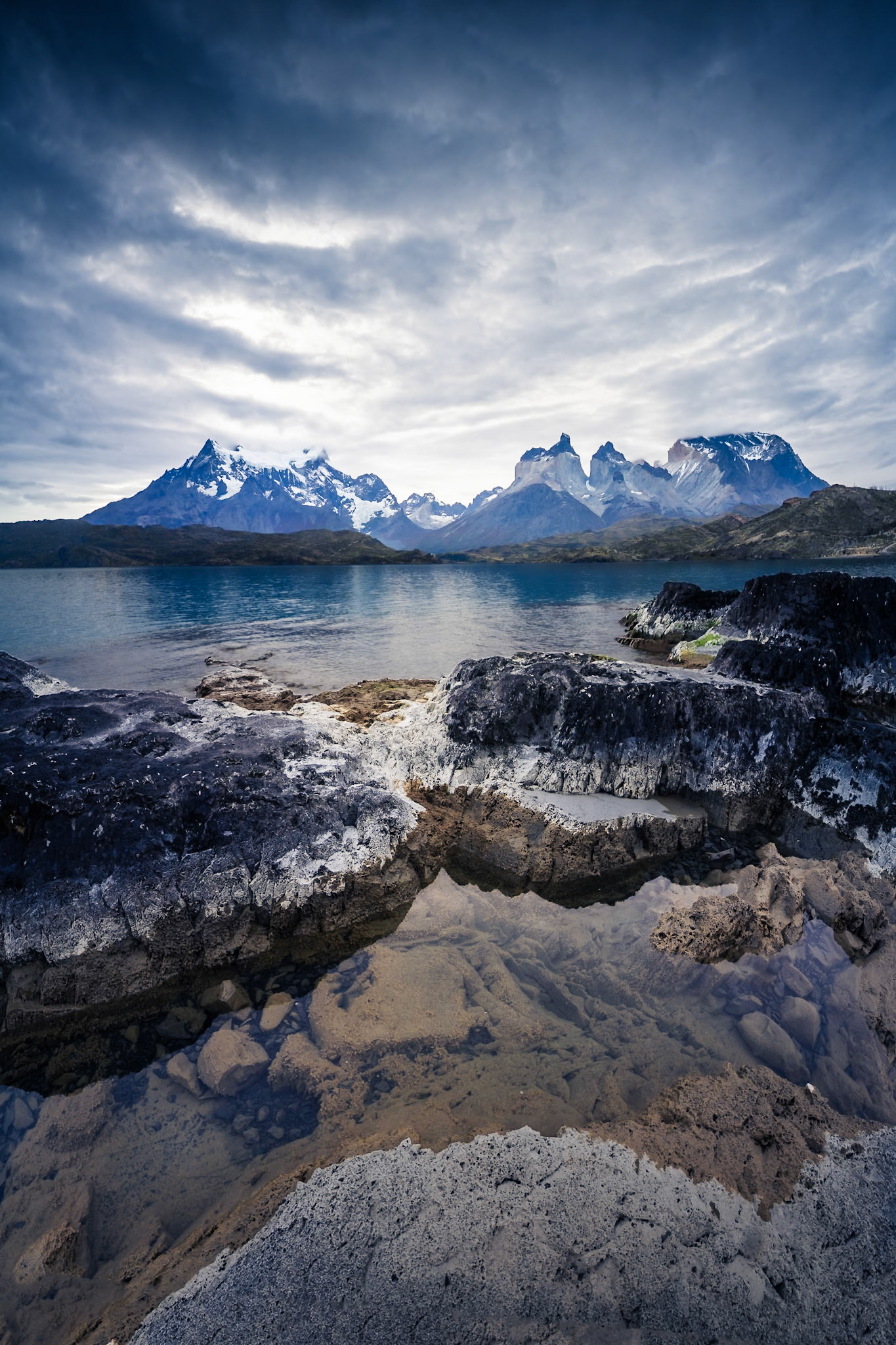 Torres del Paine - Mineral Shoreline (3:2)