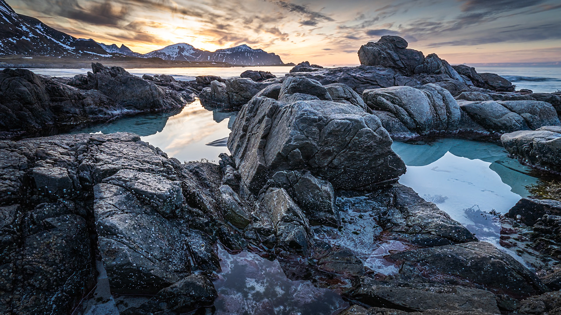 Skagsanden Beach - From Orange to Blue (16:9)