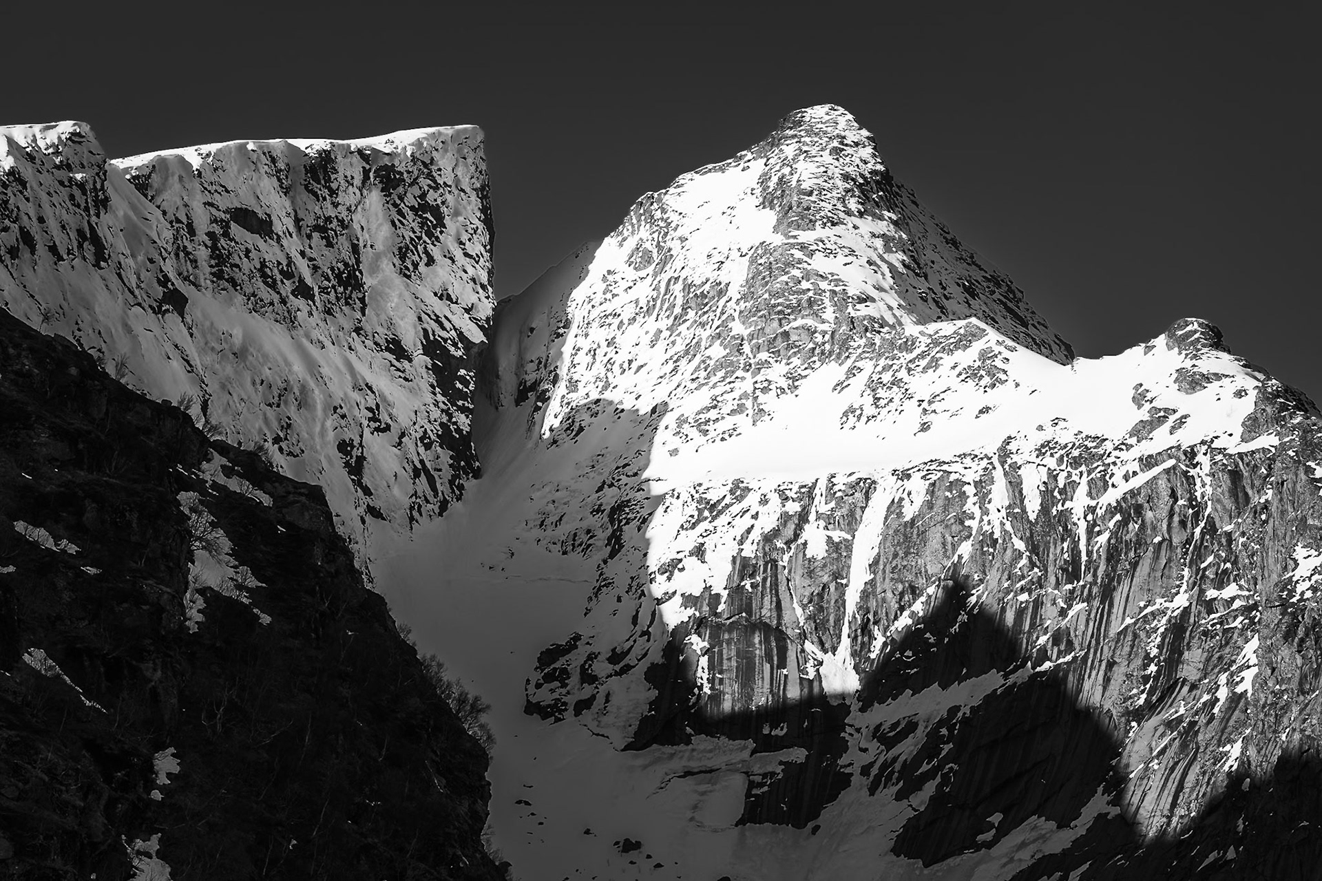 Lofoten - Divided Face (2:3)