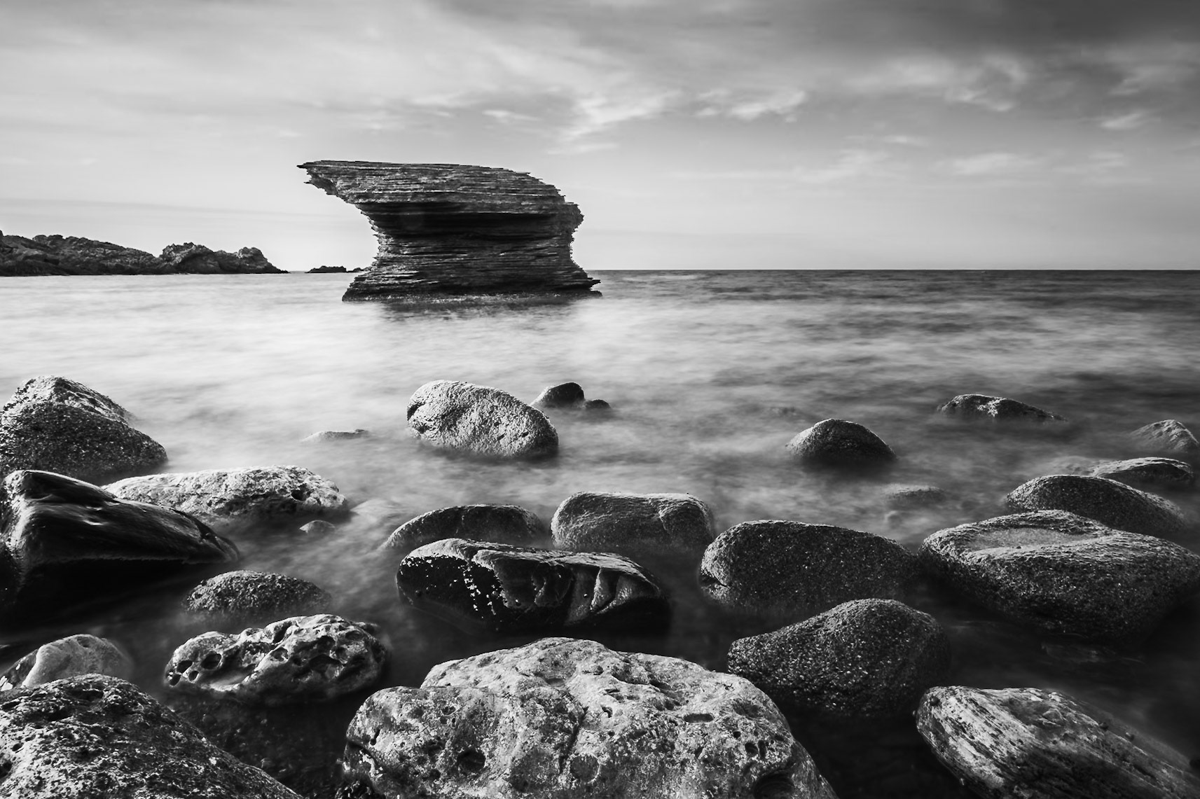 La Mola - Waterline Stones (2:3)