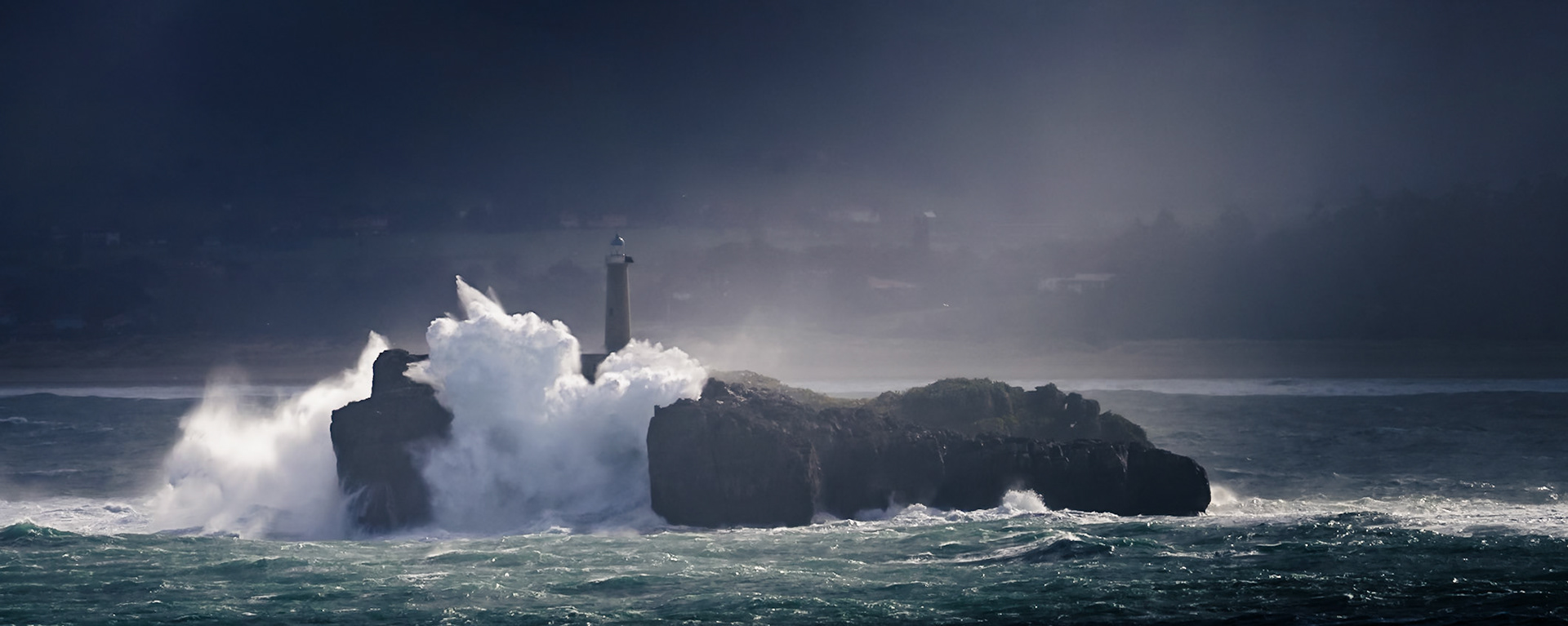 Mouro Island Lighthouse - Veil II (1:2.5)