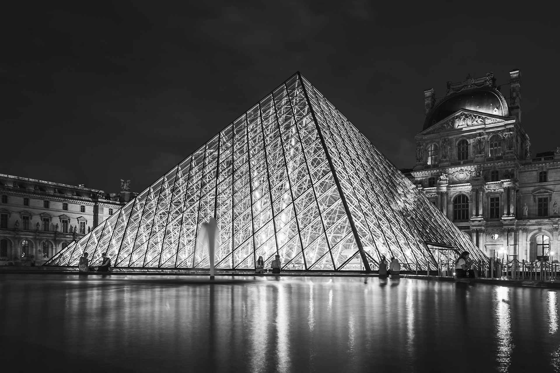 Paris - Illuminated Structure (2:3)
