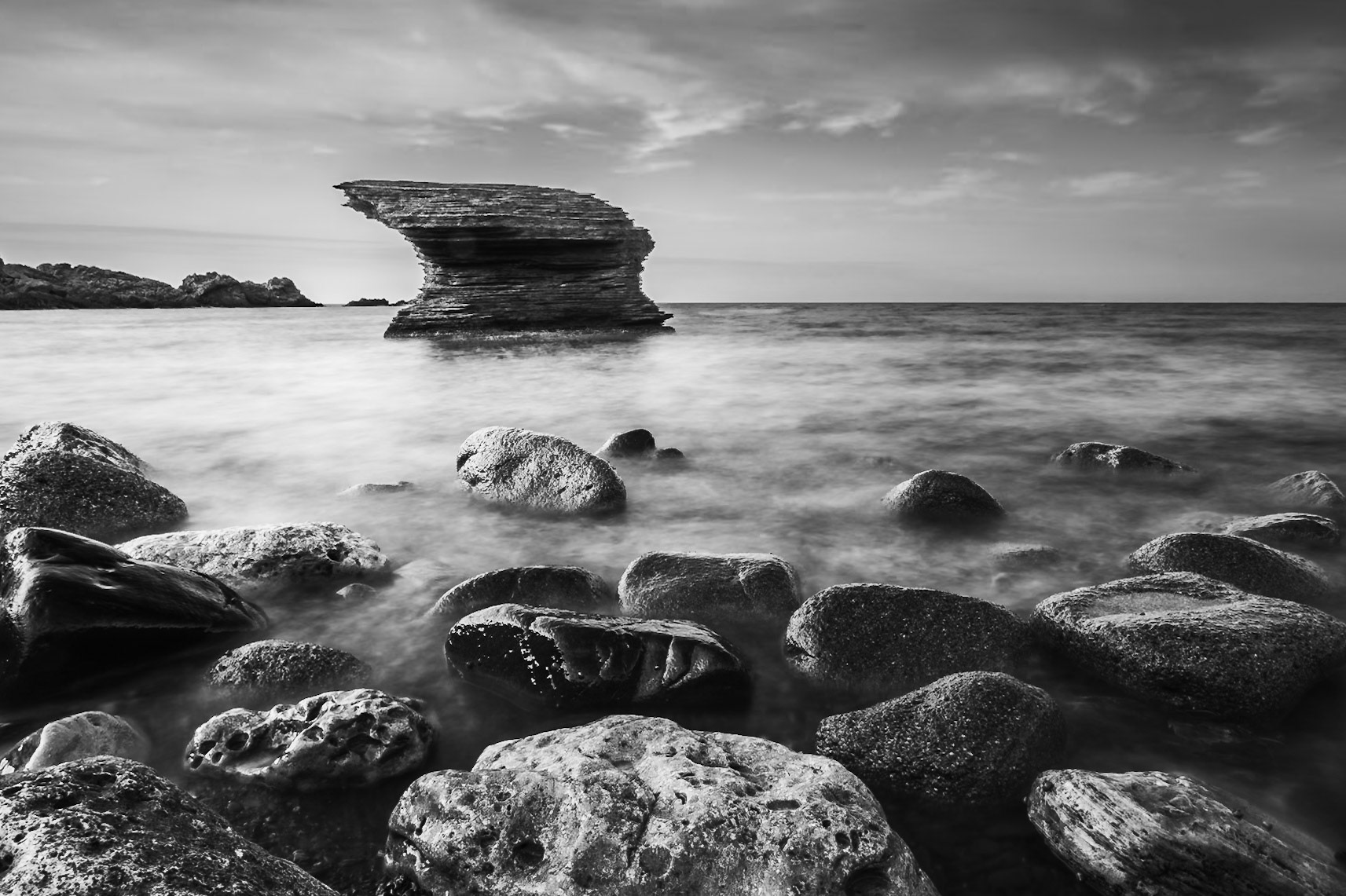 La Mola - Waterline Stones (2:3)