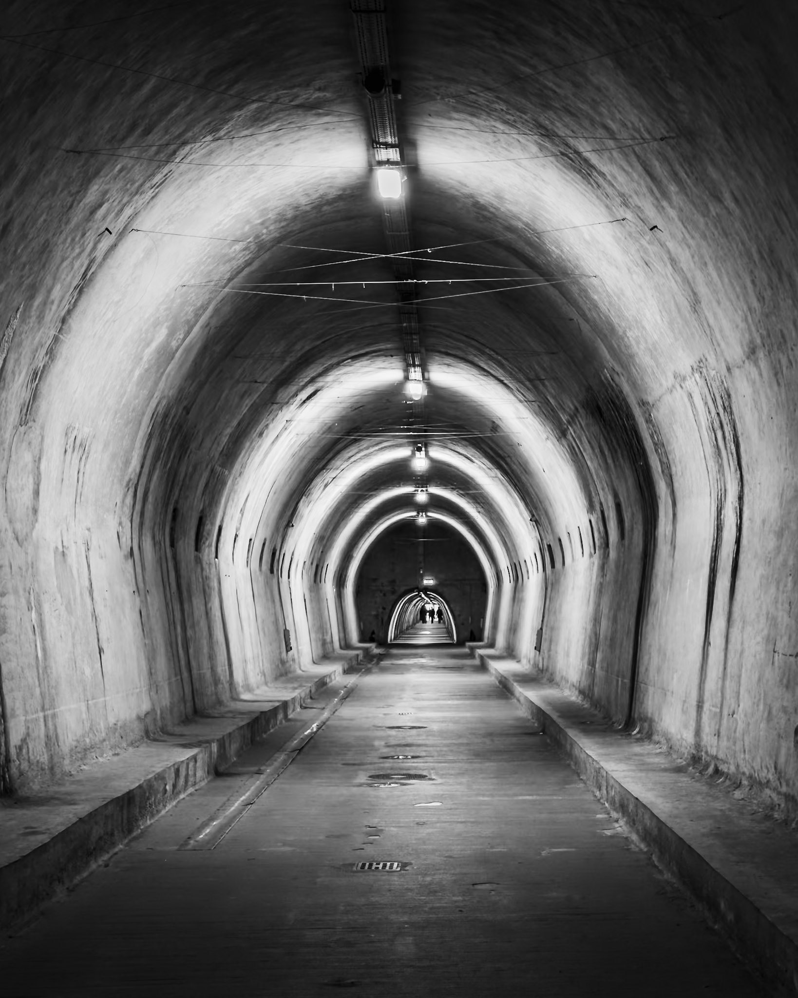 Zagreb - Shelter Under the City (5:4)