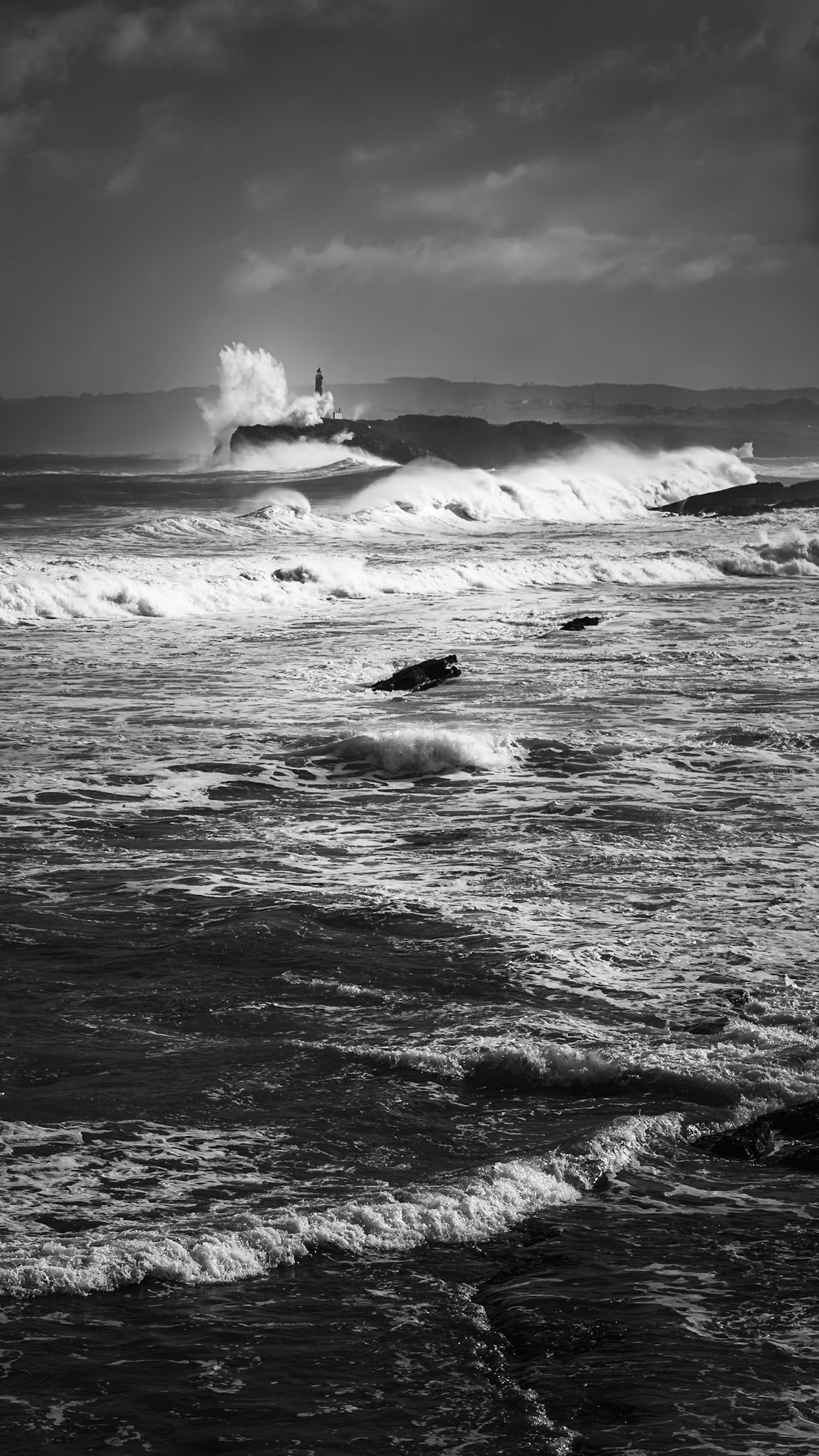 El Sardinero - Sea in Turmoil (16:9)