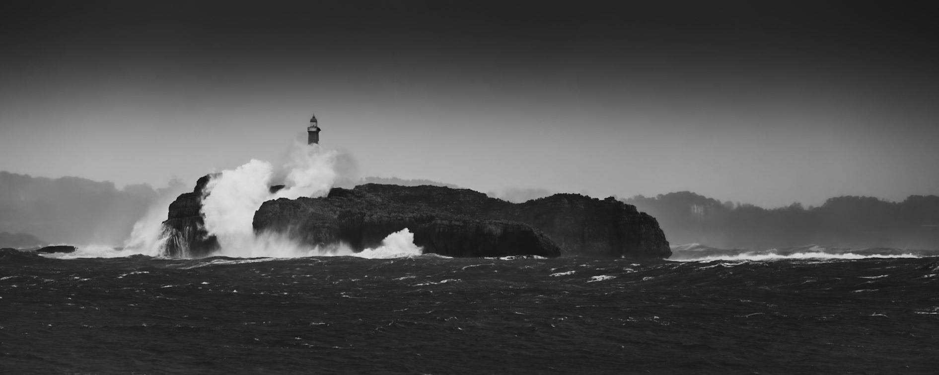 Mouro Island Lighthouse - Flood II (1:2.5)