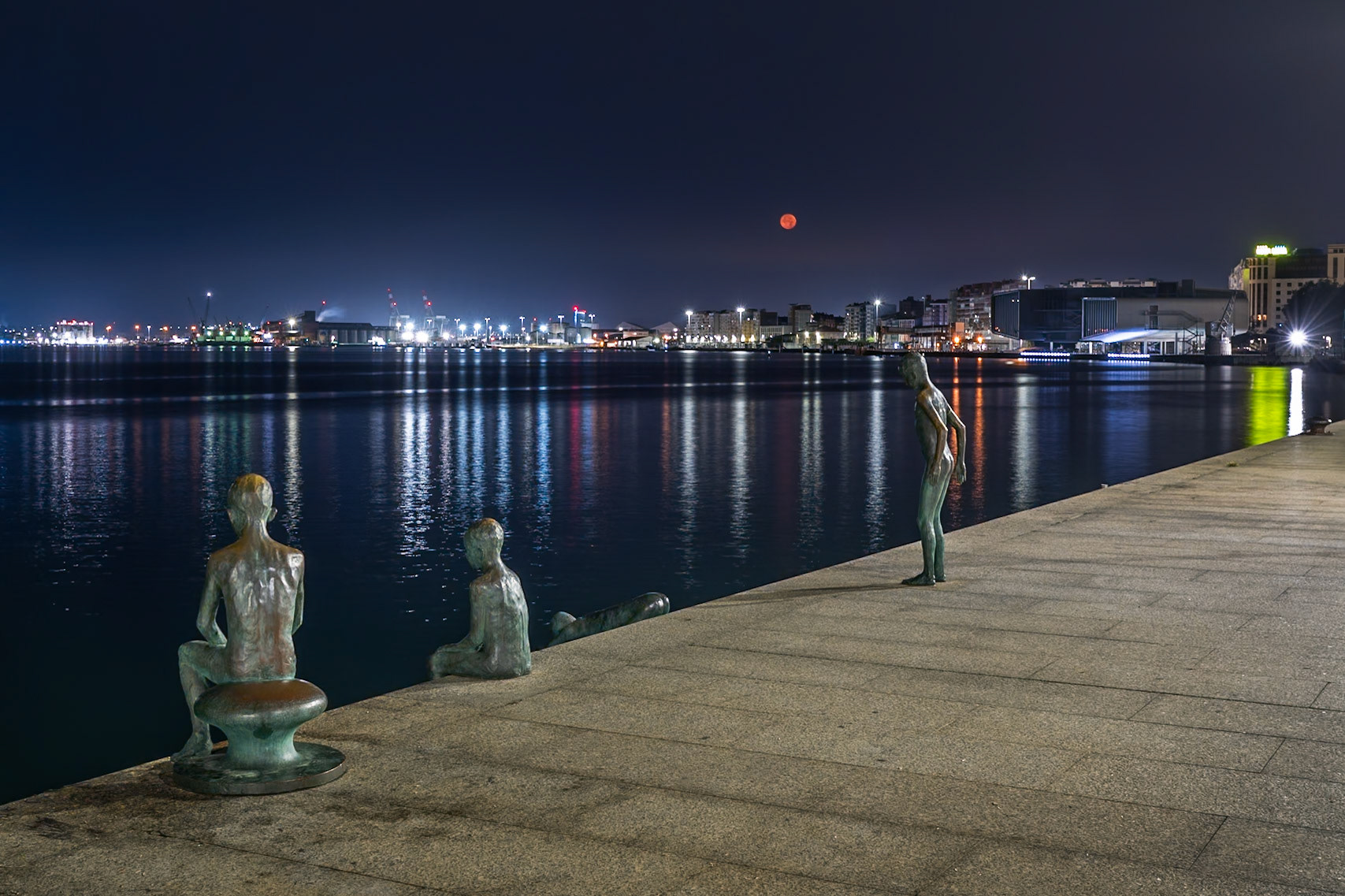 Port of Santander - "Los Raqueros" Night Swim (2:3)