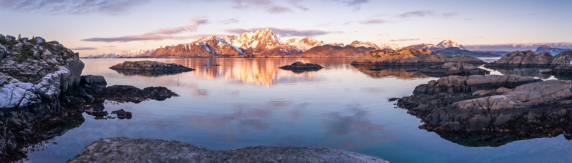 Lofoten - Between Granite and Sea (1:3.5)
