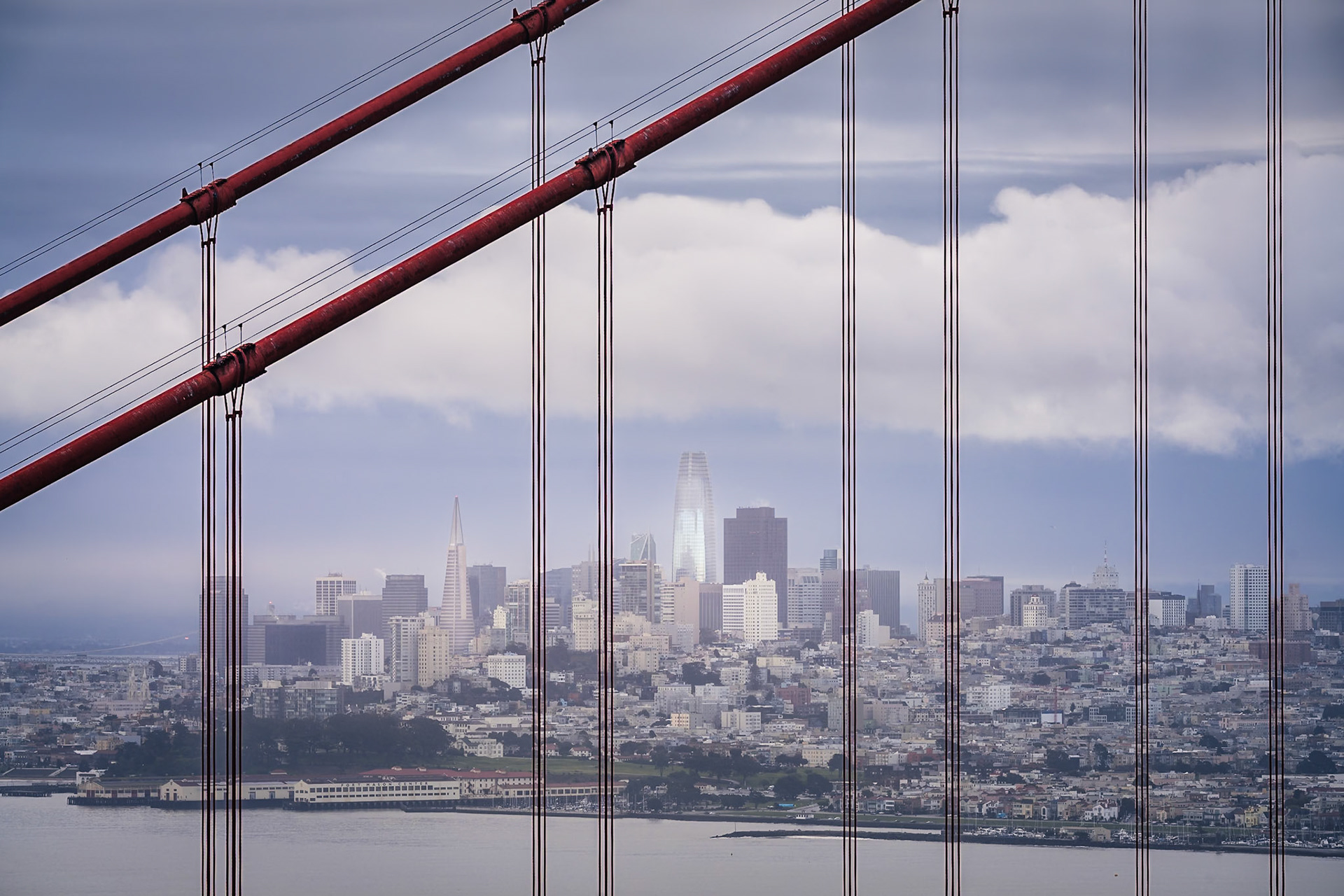 Golden Gate Bridge - The City Beyond (2:3)