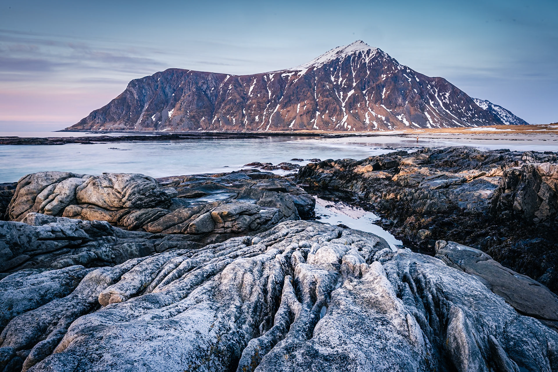 Skagsanden Beach - Wrinkled Rocks (3:2)