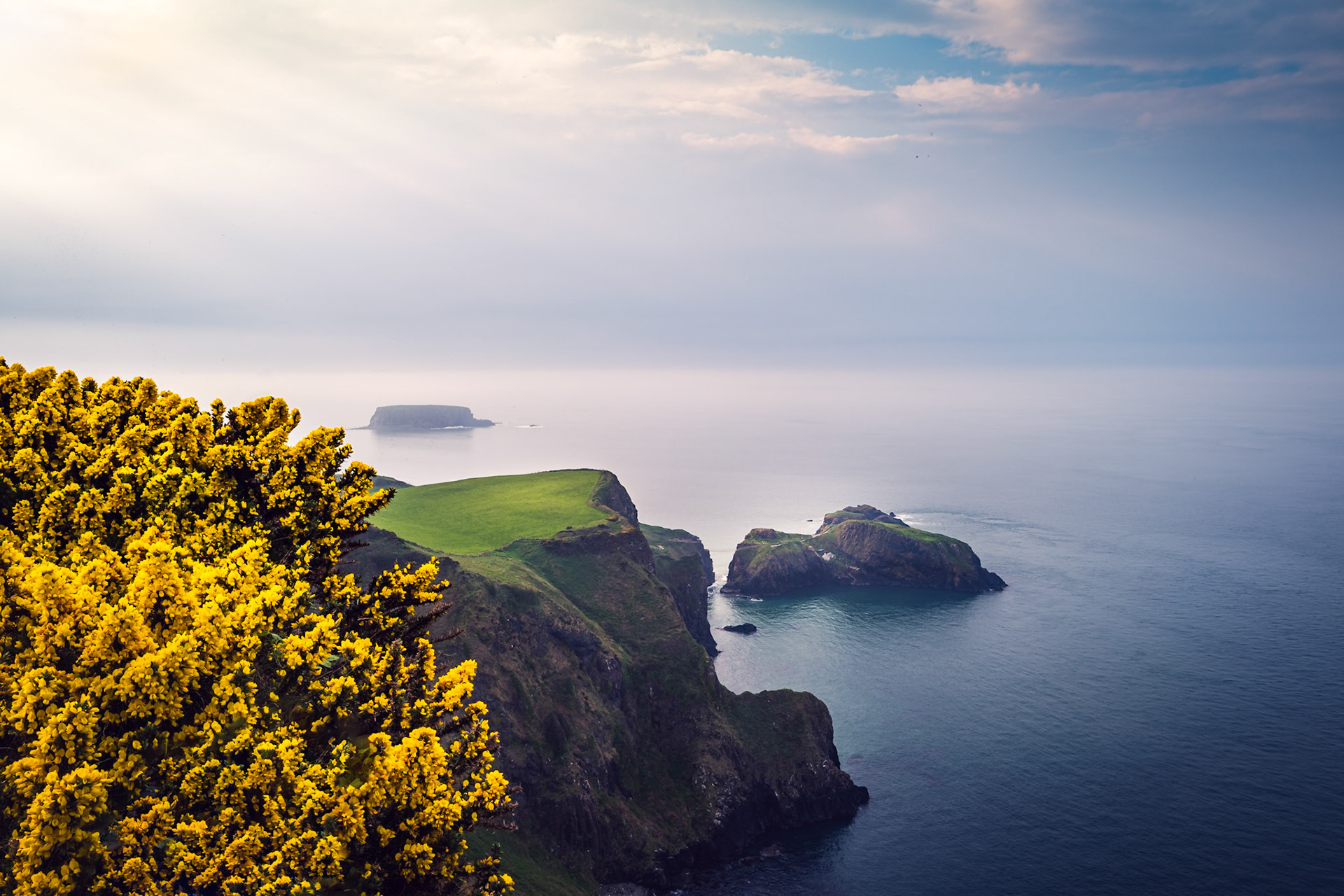 Carrik-a-Rede Island - Linked by a Rope Bridge (2:3)