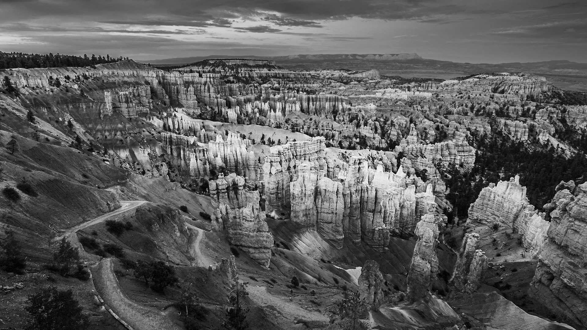 Bryce Canyon - Paths Across Erosion (9:16)