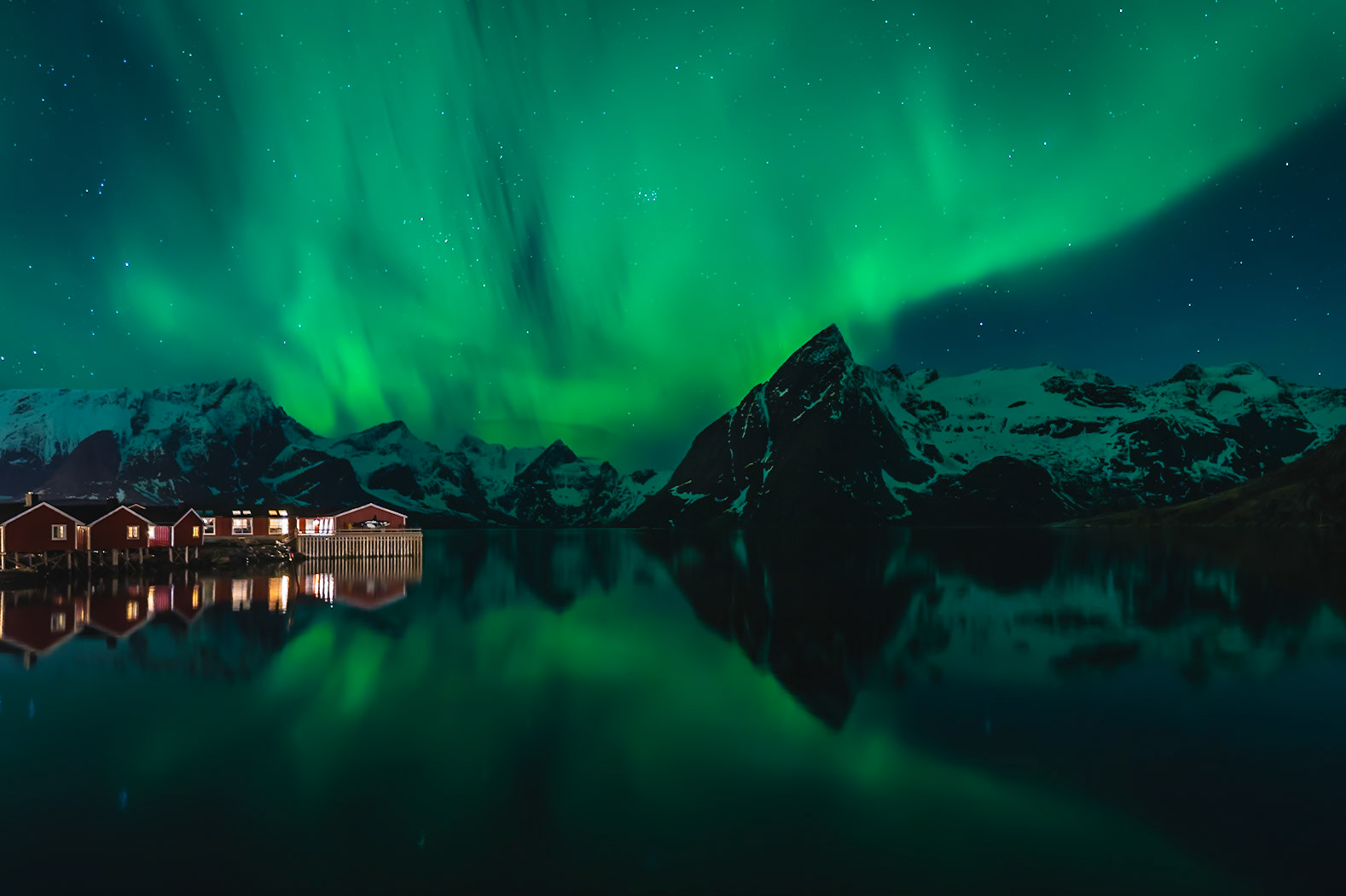 Hamnøy Harbor - Celestial Veil (2:3)