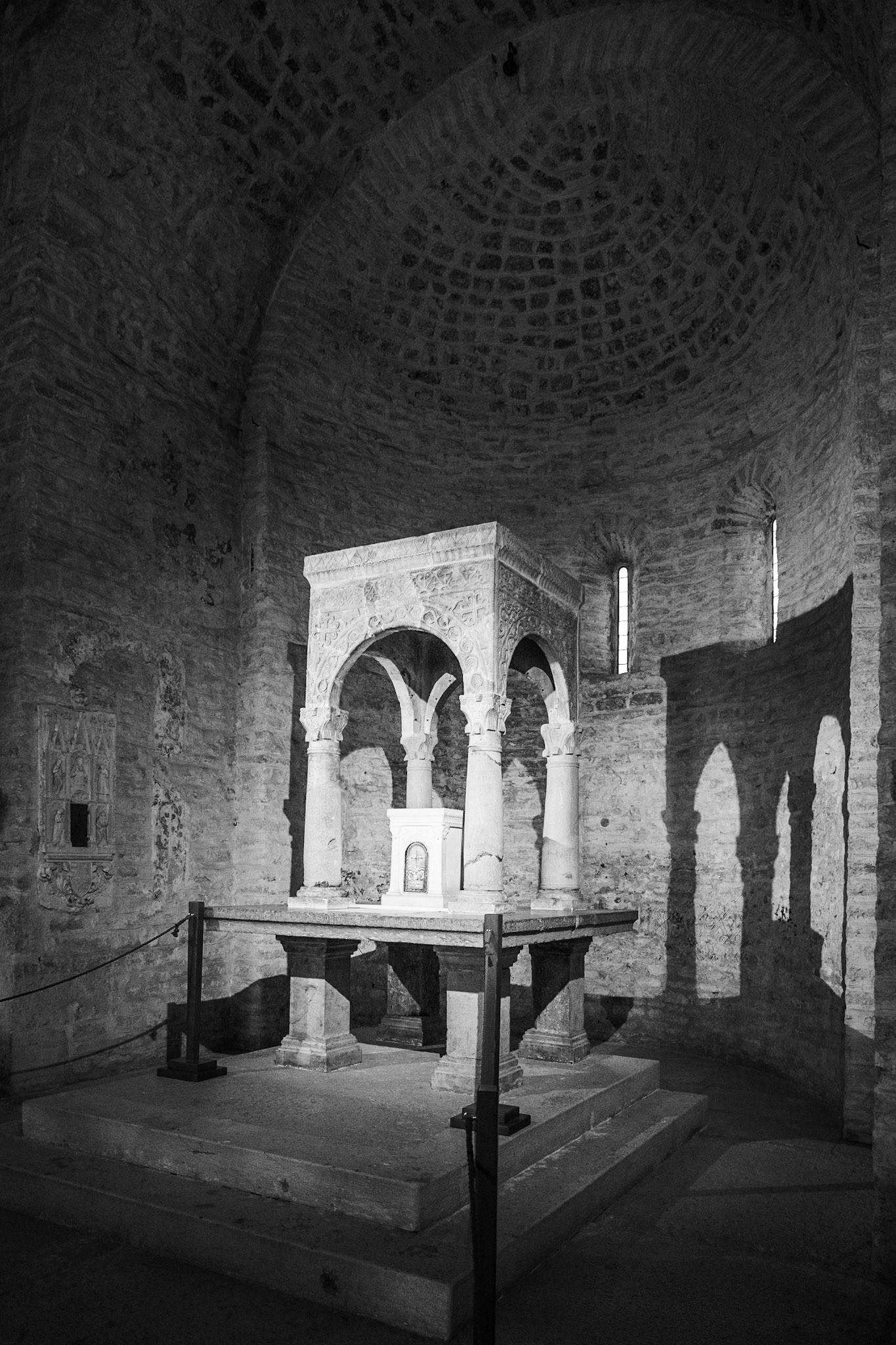 Valpolicella - Illuminated Ciborium (3:2)