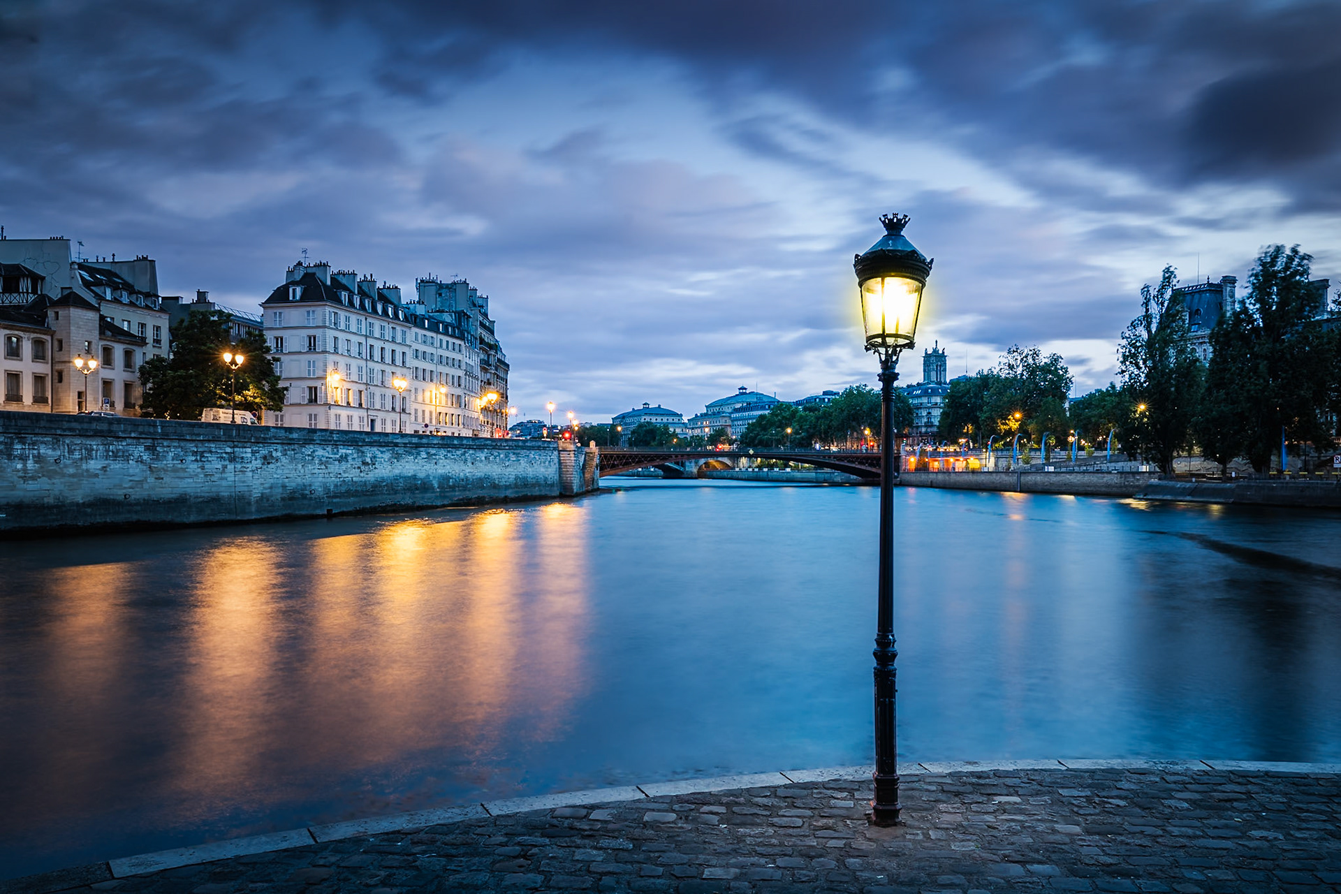 Paris - Blue Hour on the Seine (2:3)