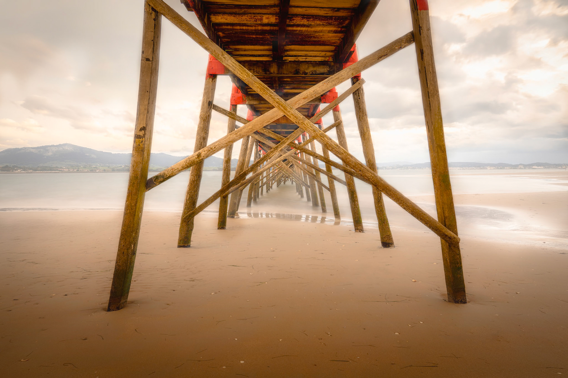 El Puntal - Under the Boarding Pier (2:3)