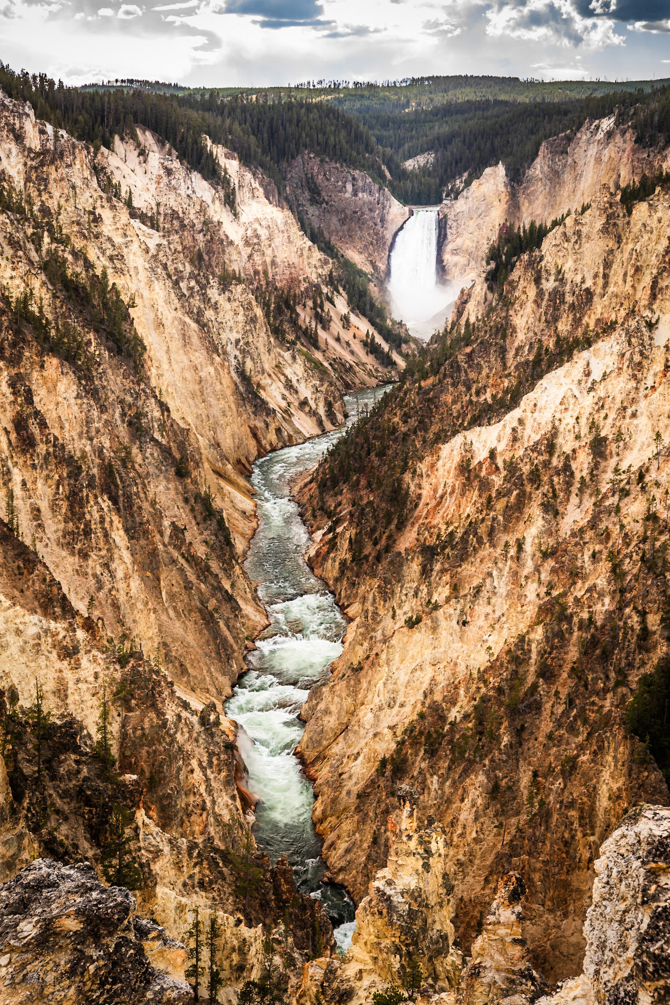 Yellowstone - Yellowstone River and Lower Falls (3:2)