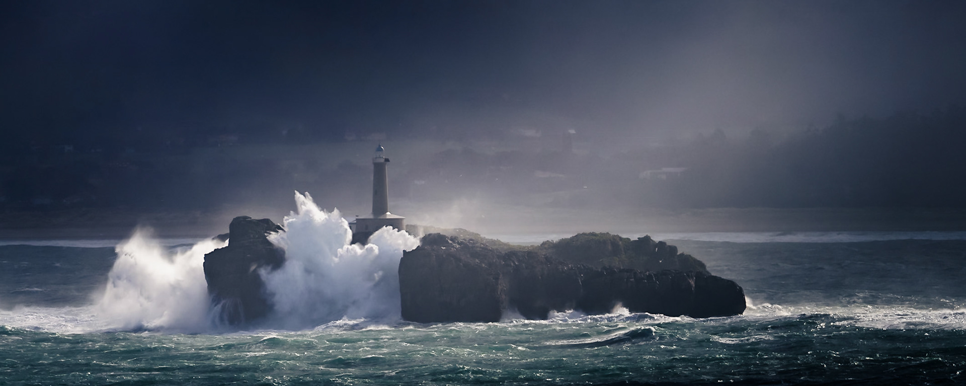 Mouro Island Lighthouse - Veil I (1:2.5)