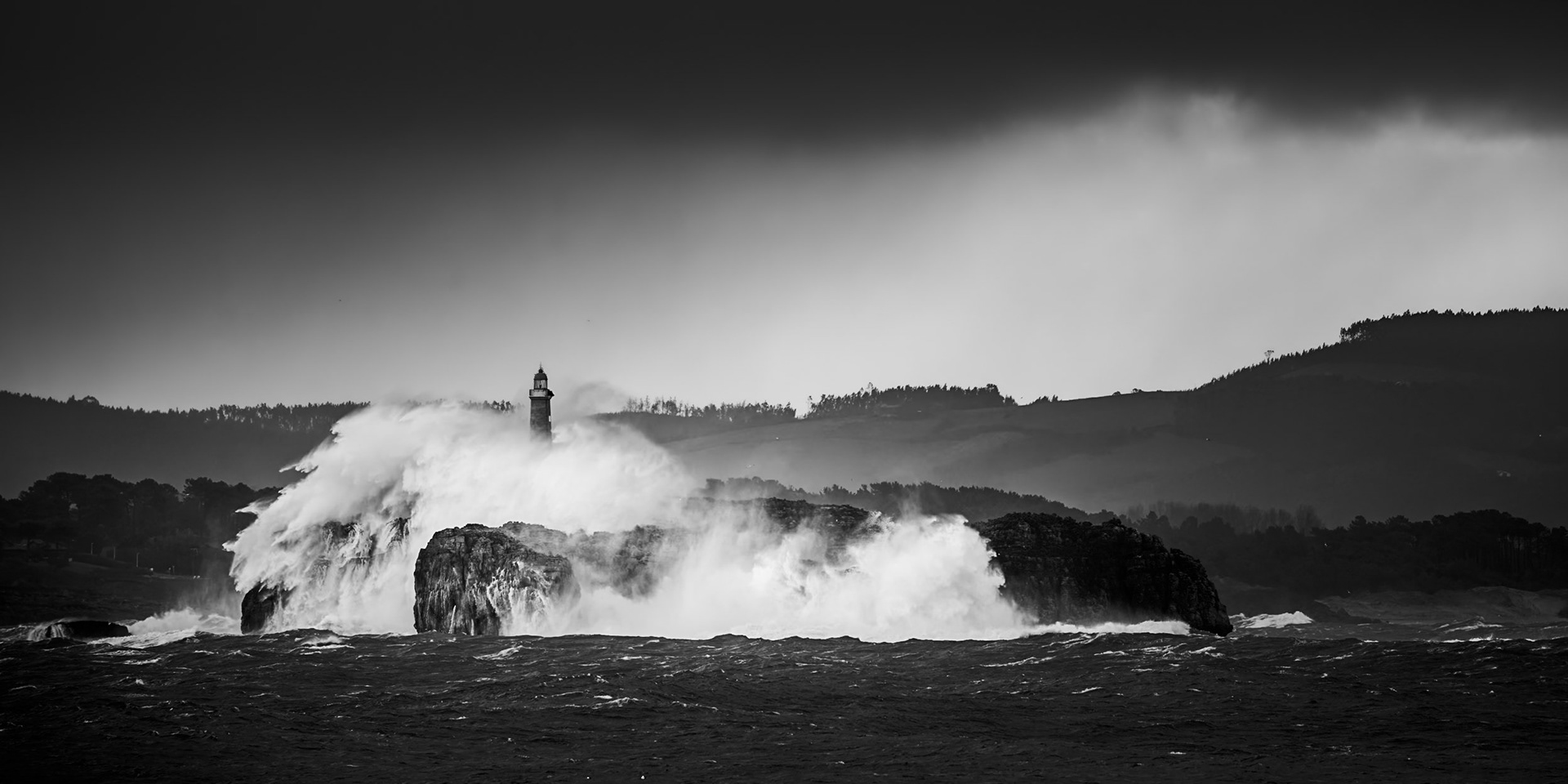 Mouro Island Lighthouse - Shock III (1:2)