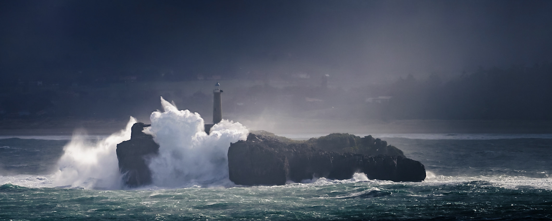 Mouro Island Lighthouse - Veil II (1:2.5)