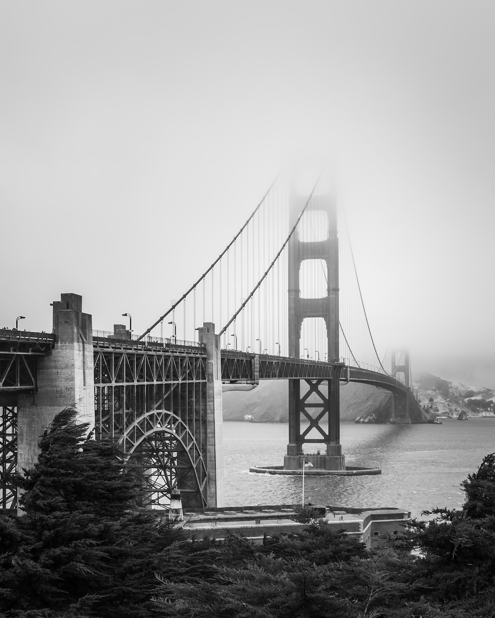 Golden Gate Bridge - Vanishing Pylons (5:4)