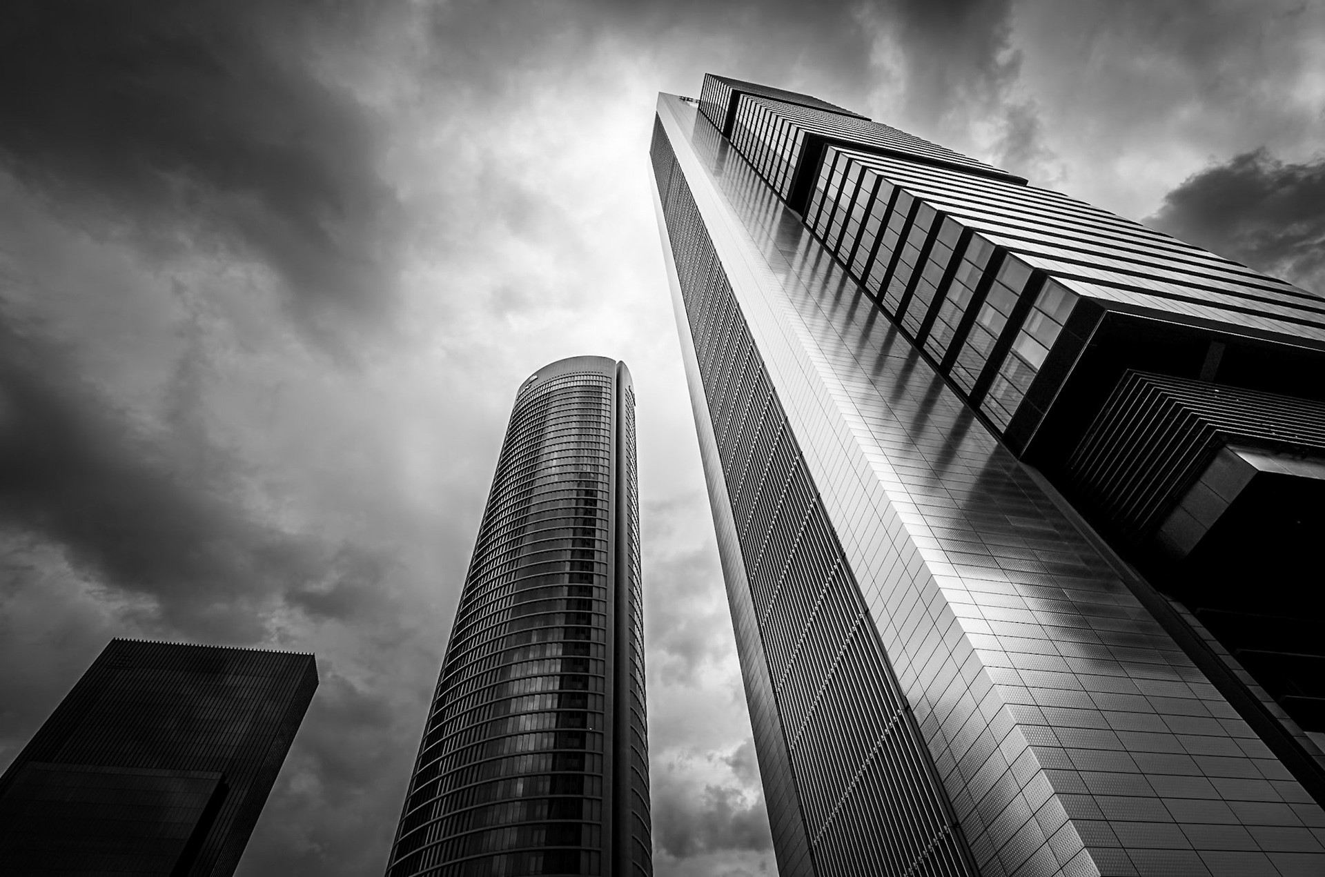 Madrid - Reaching Into the Sky (3:2)