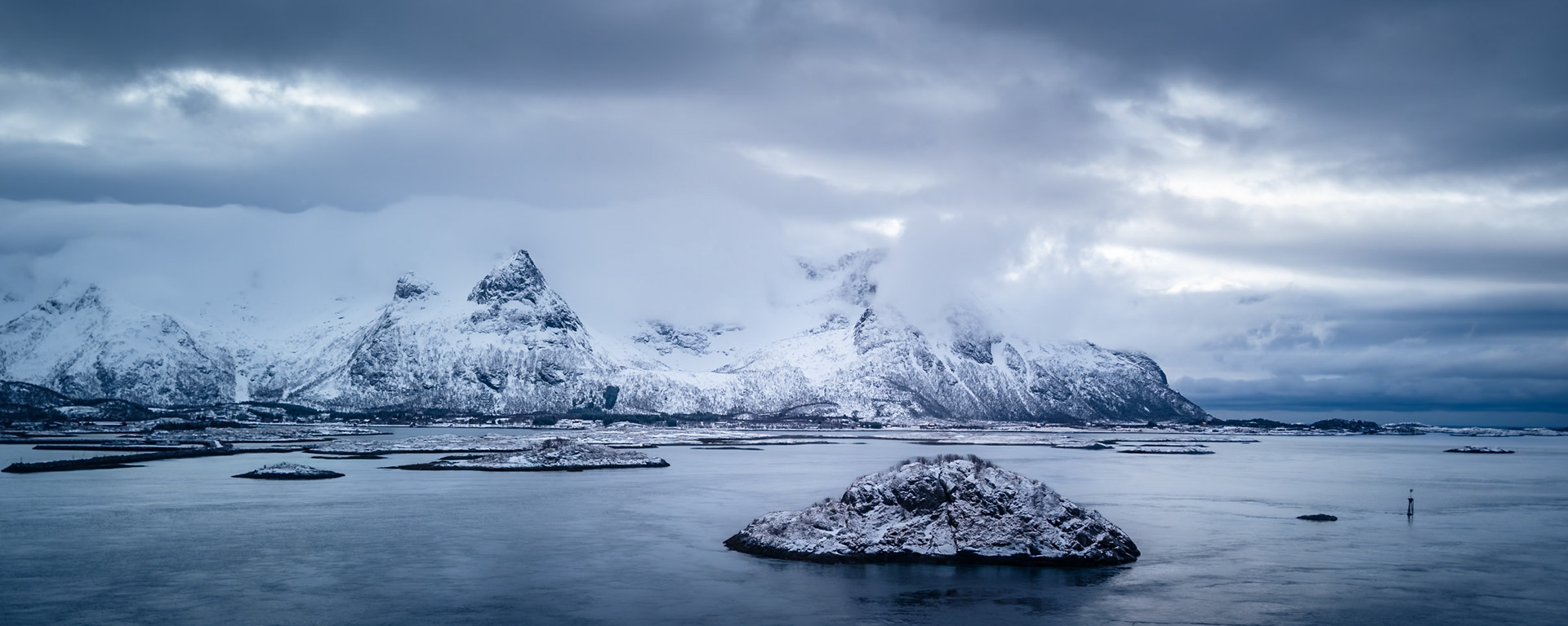 Lofoten - Veiled Range (1:2.5)