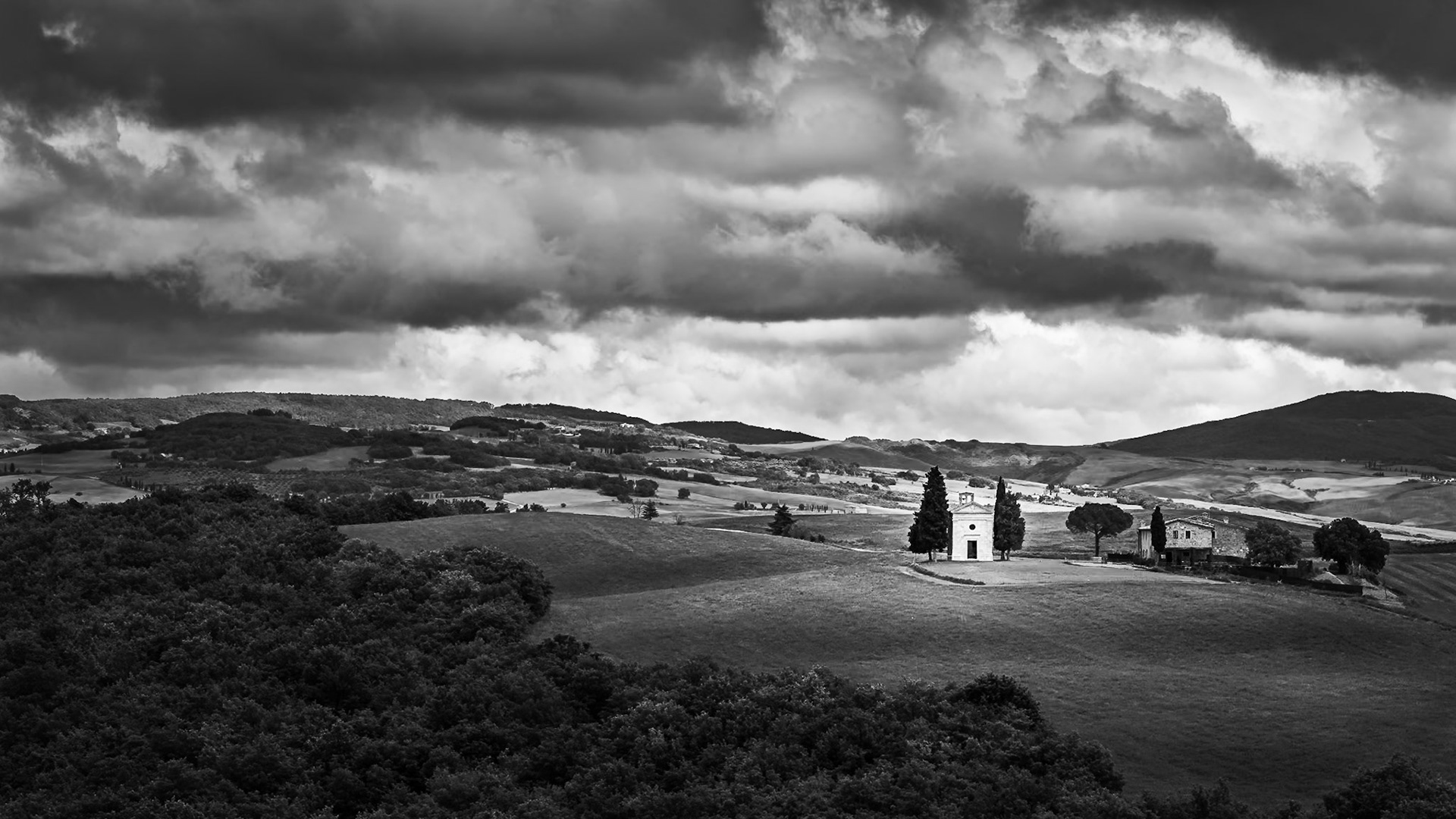 Tuscany - Chapel of Our Lady of Vitaleta (16:9)