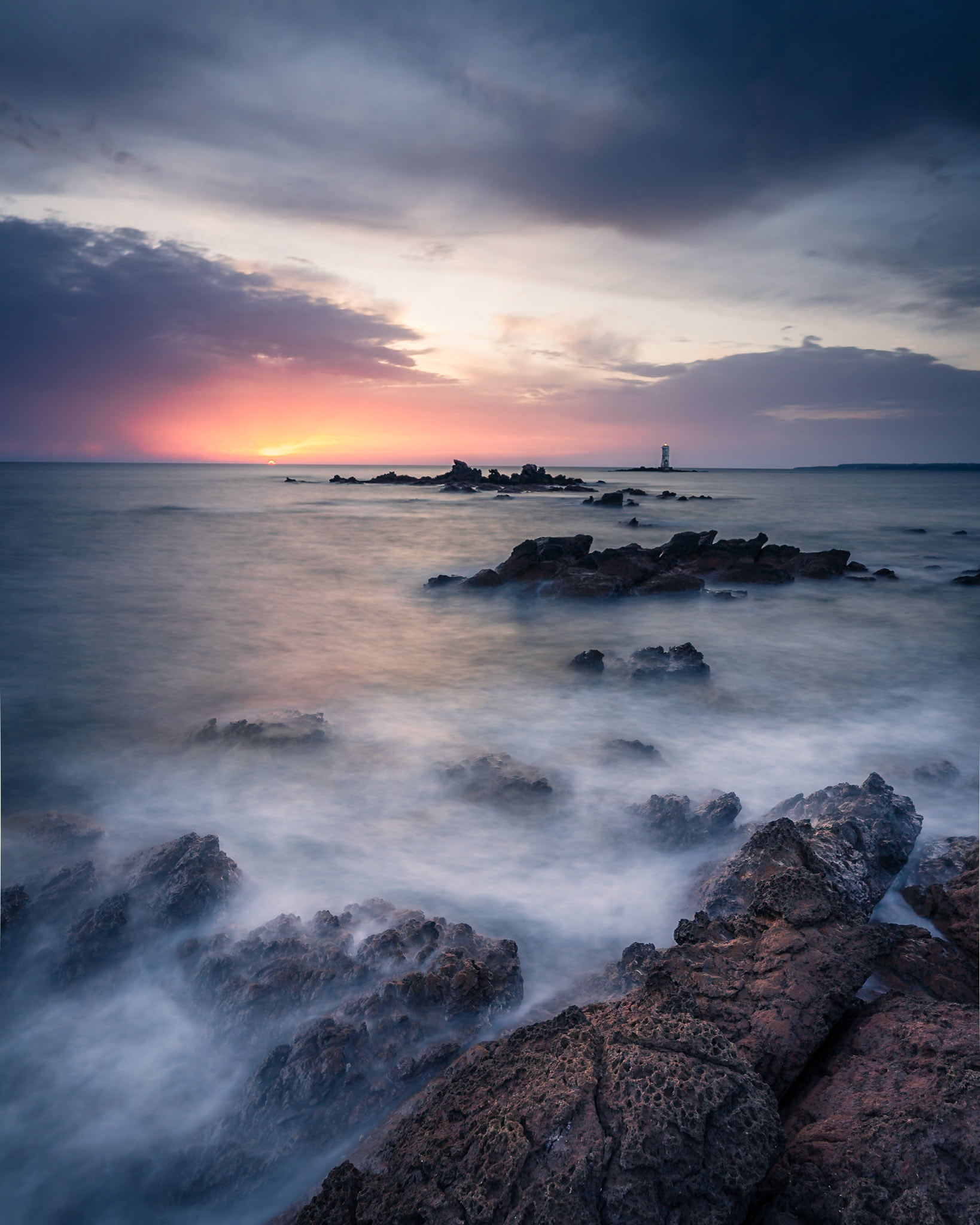 Mangiabarche - Reef in Twilight (5:4)
