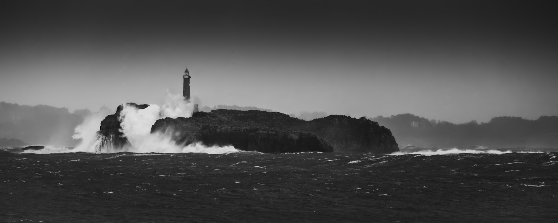 Mouro Island Lighthouse - Flood I (1:2.5)