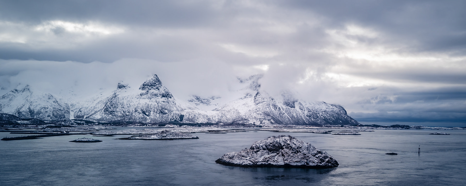 Lofoten - Veiled Range (1:2.5)