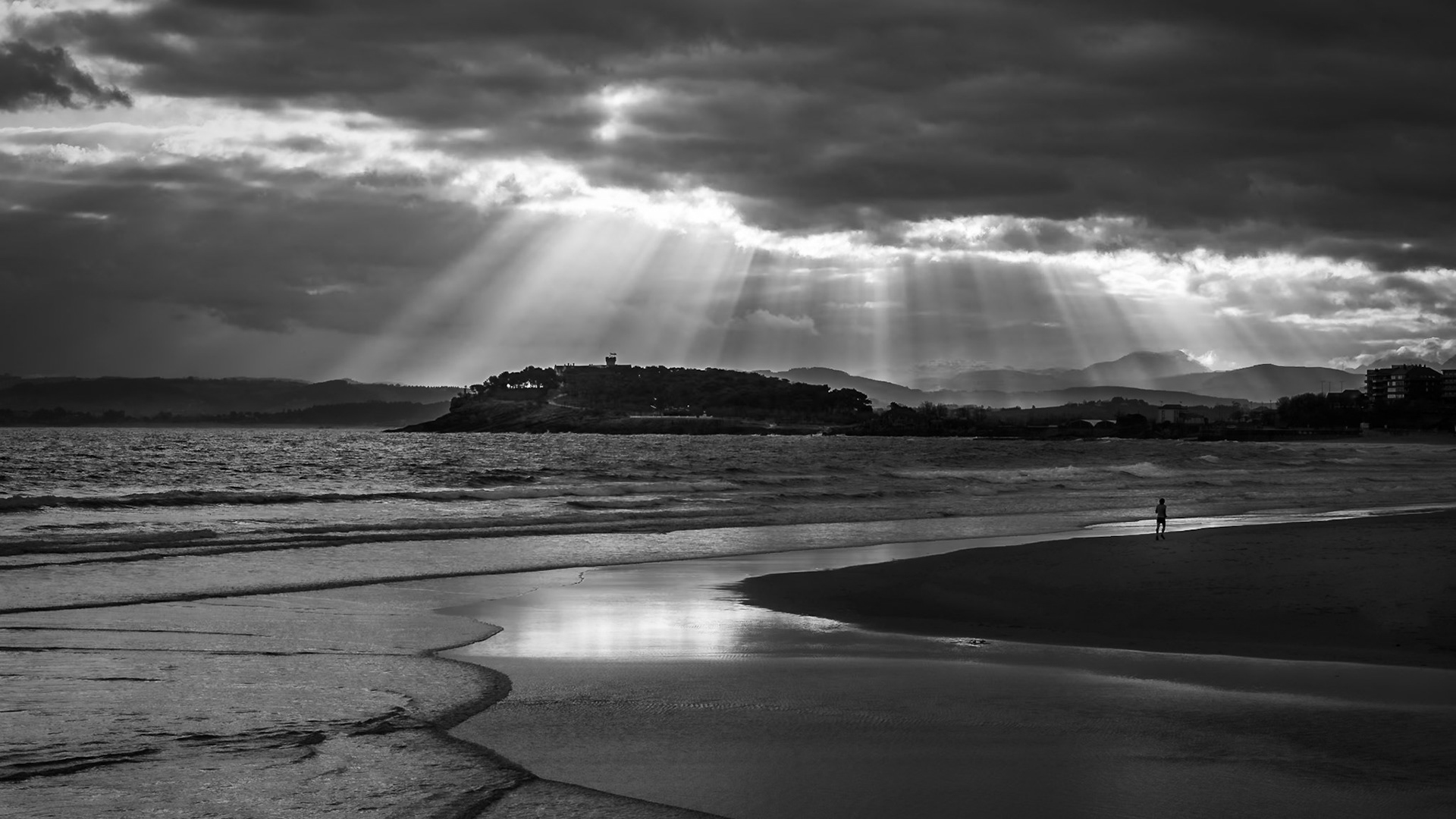 Magdalena Peninsula - Mysterious Light (16:9)