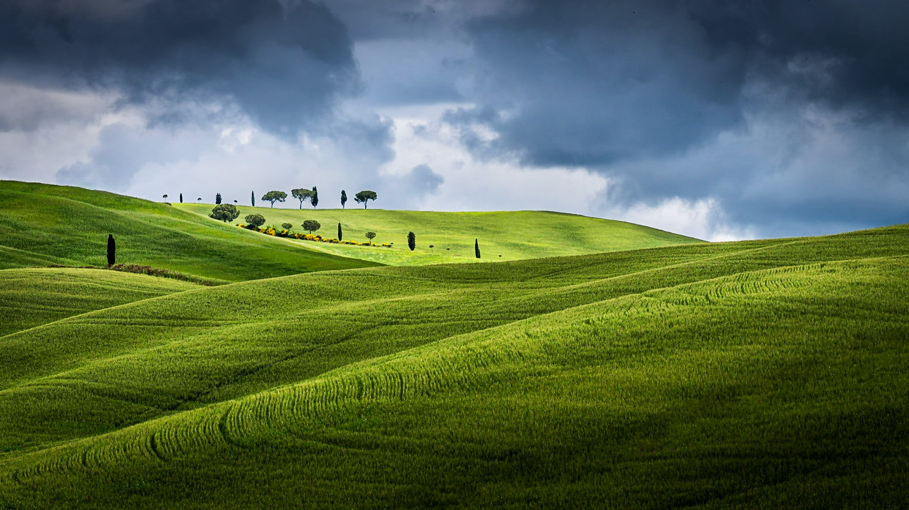 Tuscany - Rolling Hills I (16:9)