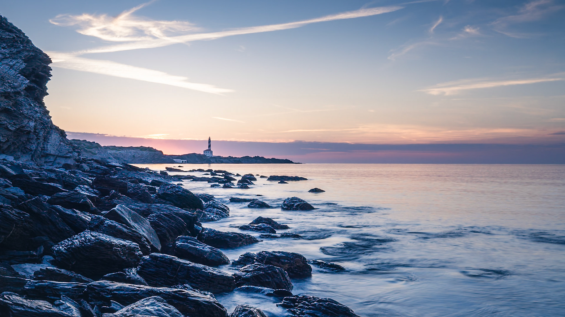 Cala Presili - Lighthouse Along the Shore (9:16)