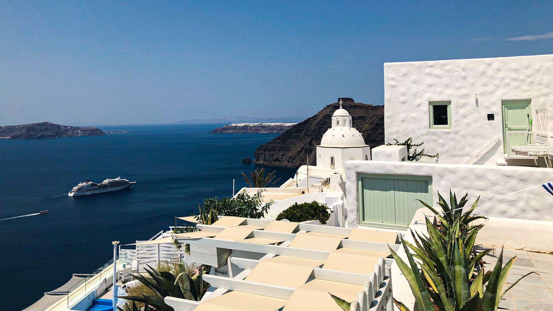 Fira, Santorini, Greece