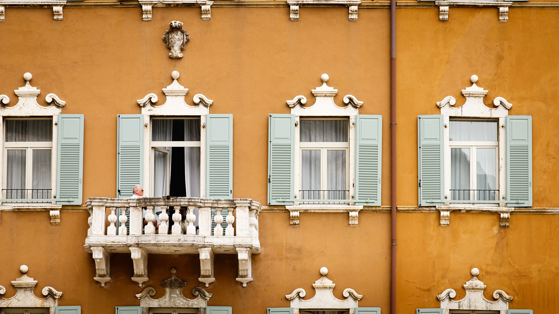 Balcony, Riva del Garda