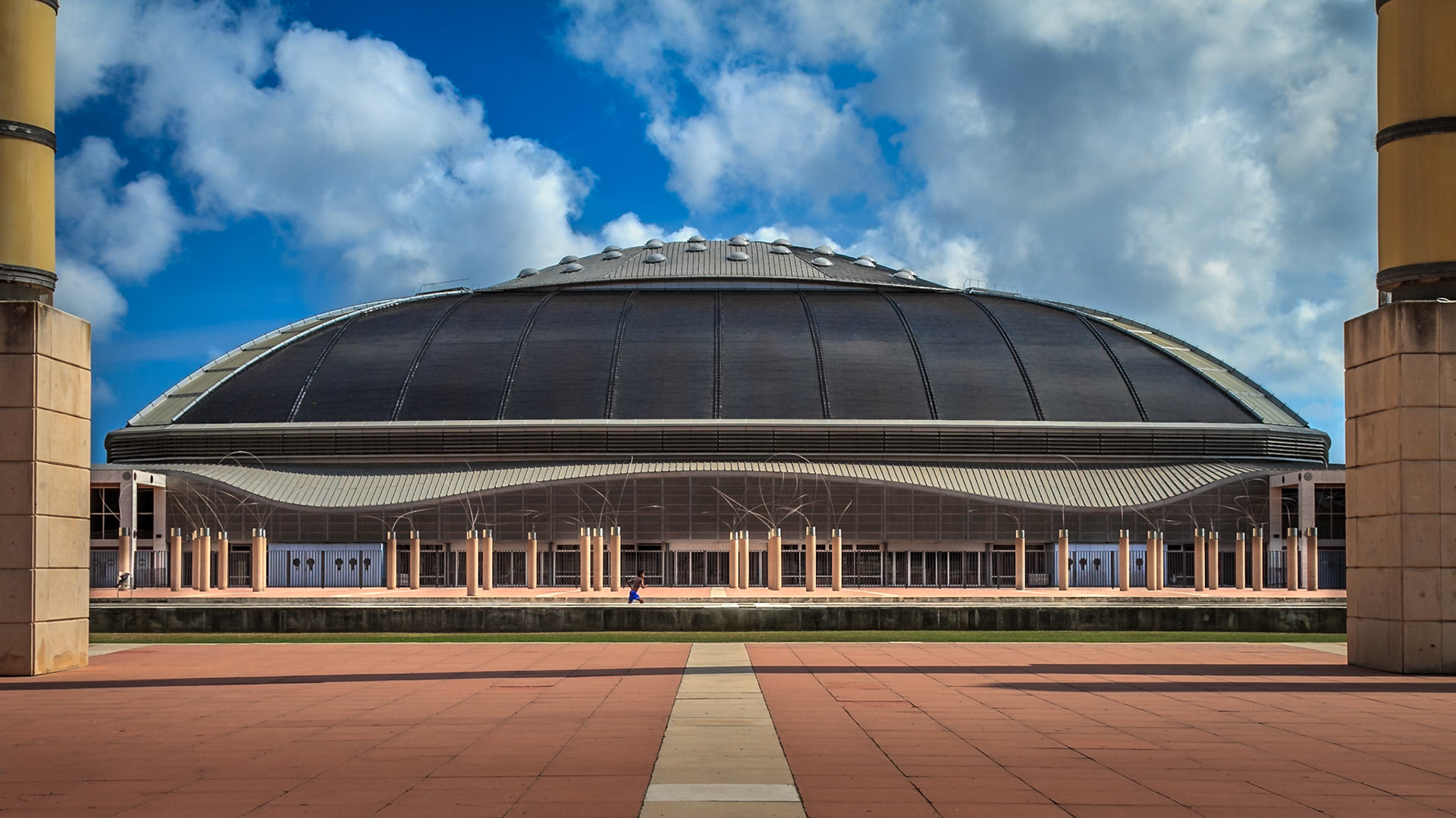 Palau Sant Jordi , Barcelona Olympic Village