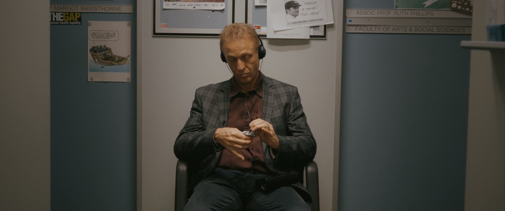 Earthworm by Reswin Bahas