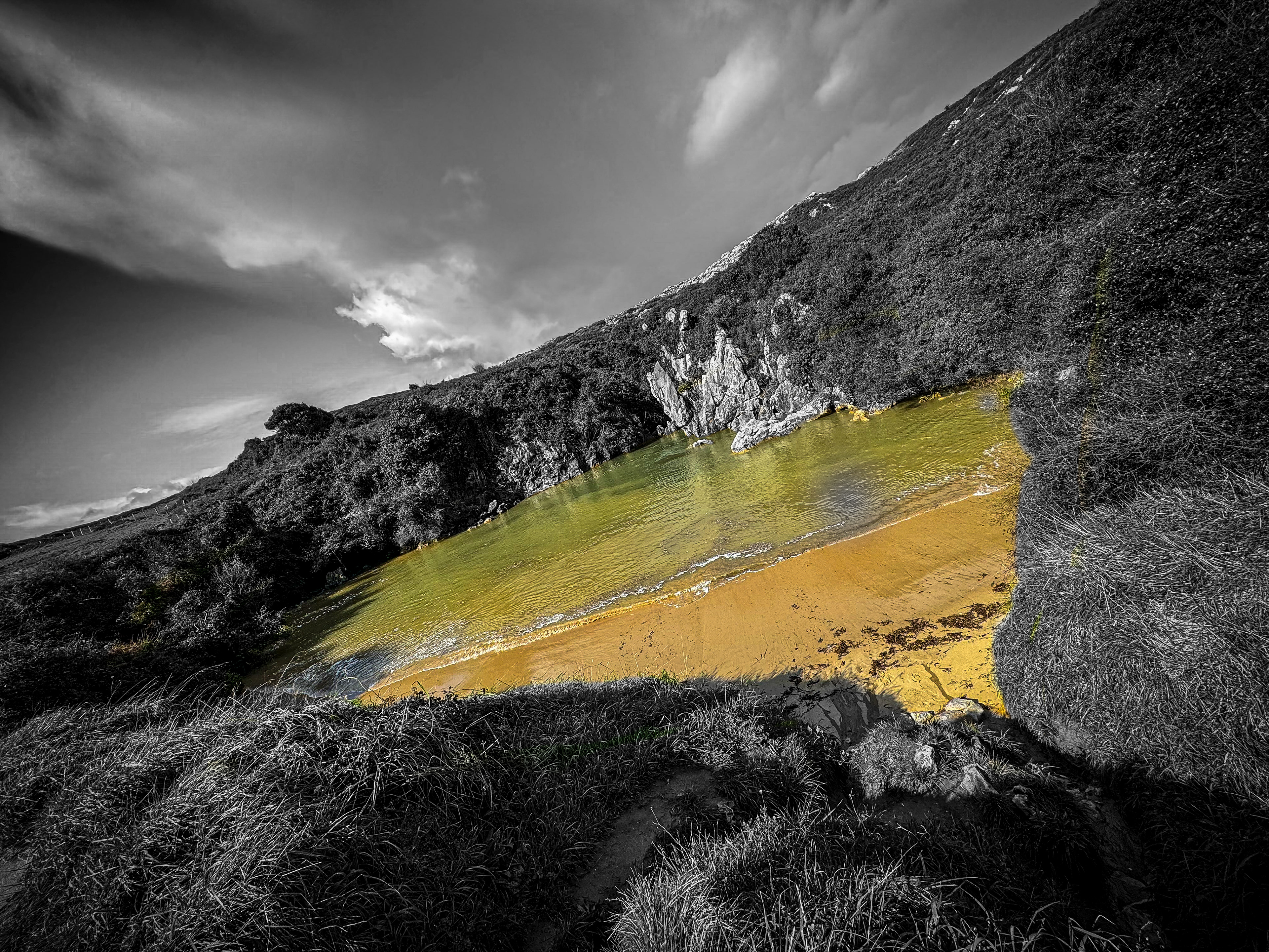 Playa de Gulpiyuri (Asturias) 2.024