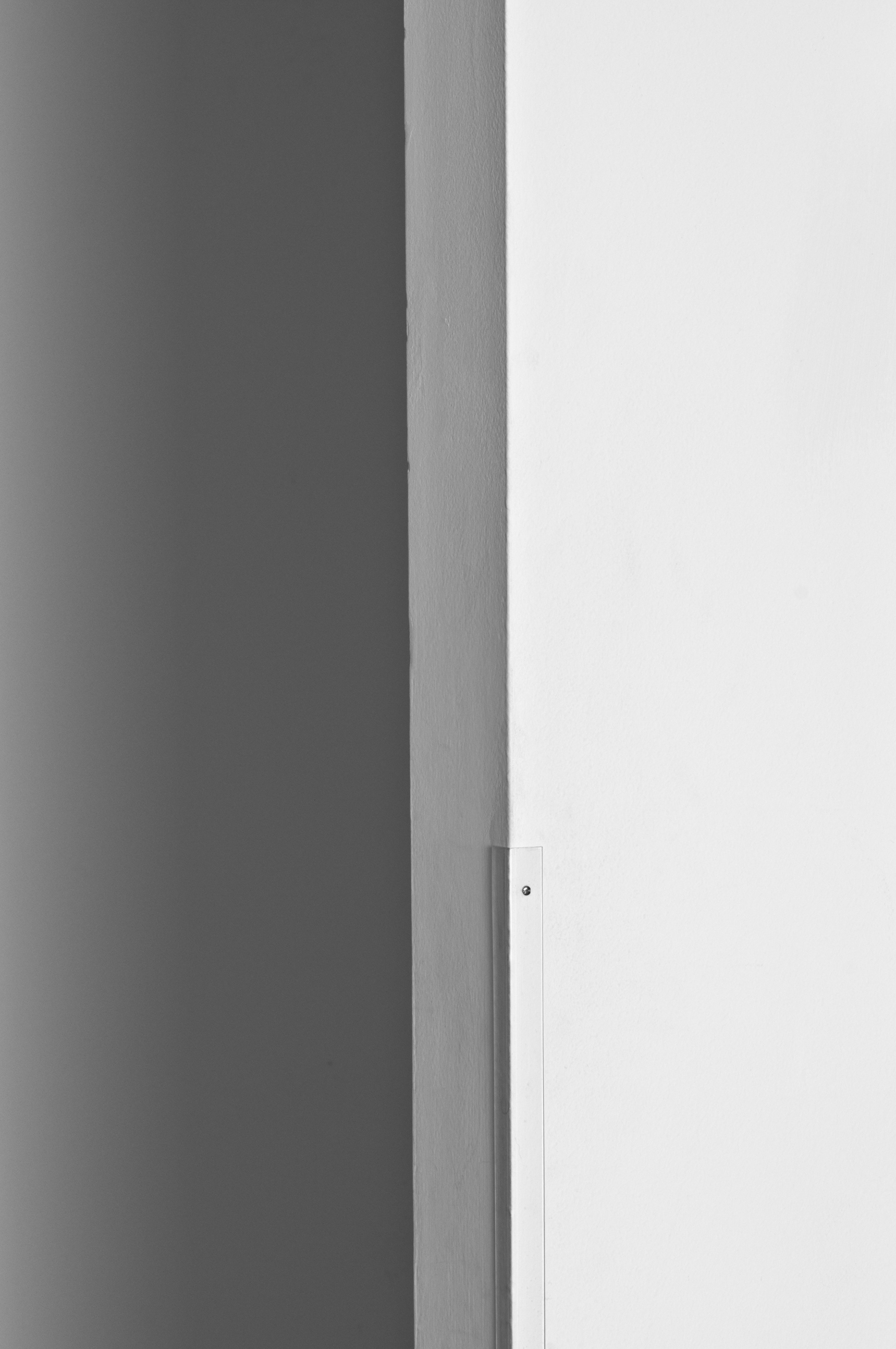 Entryway Detail (corner guard)