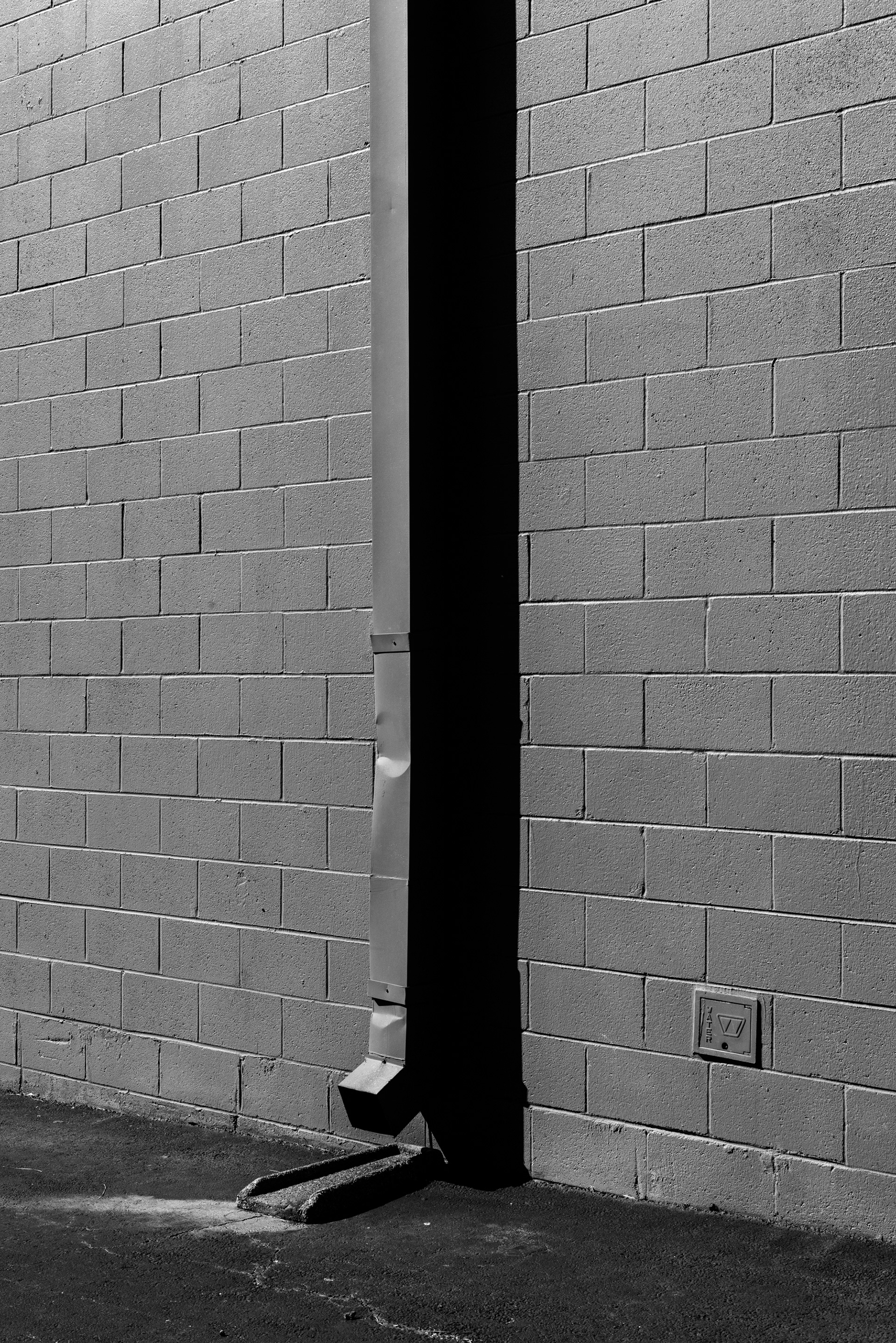 Surfaces (downspout), Perimeter Mall