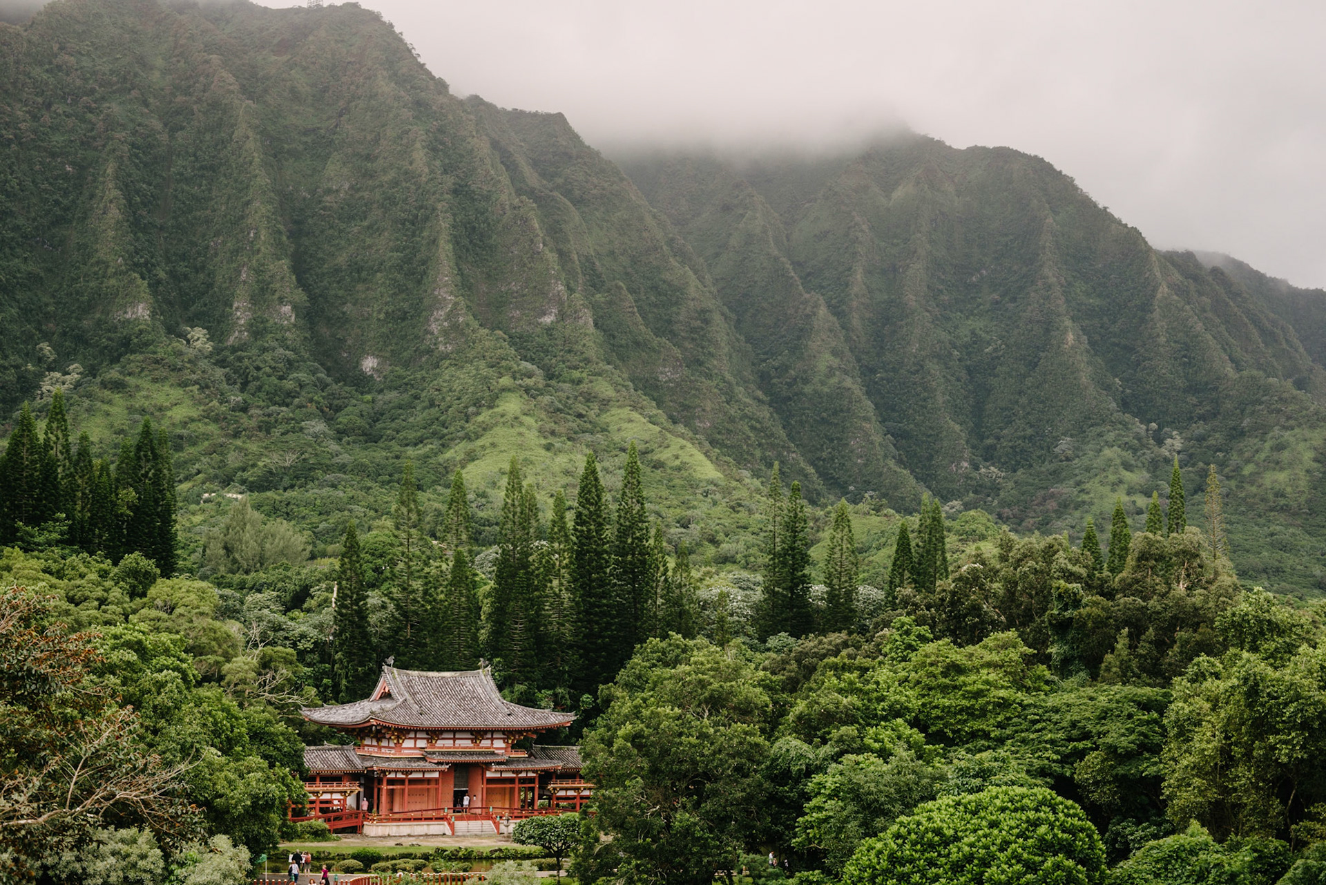 Byodo-in Temple, Oahu Hawaii 2016