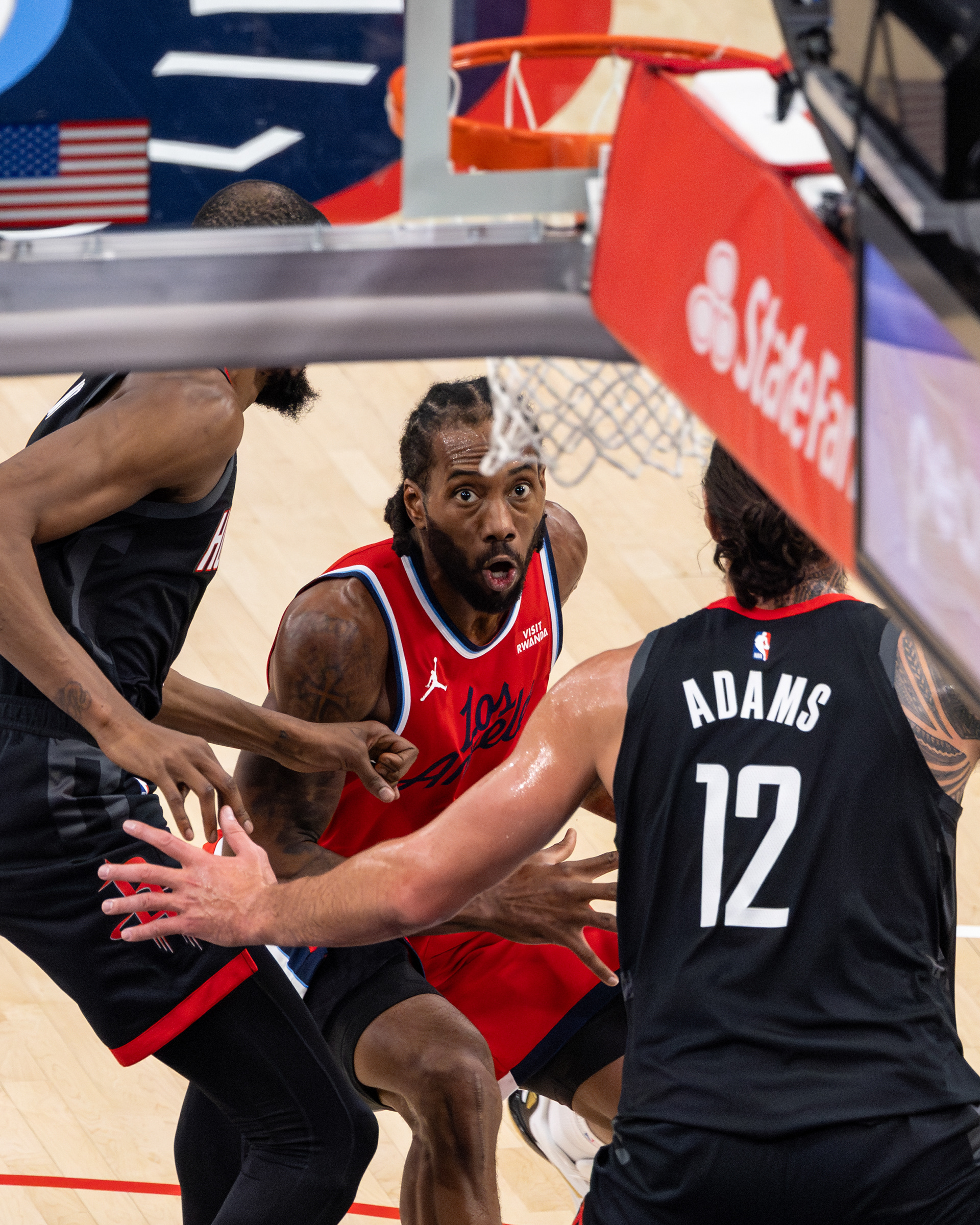 LA Clippers forward Kawhi Leonard looks at the rim during an NBA basketball game at Intuit Dome in Los Angeles, CA