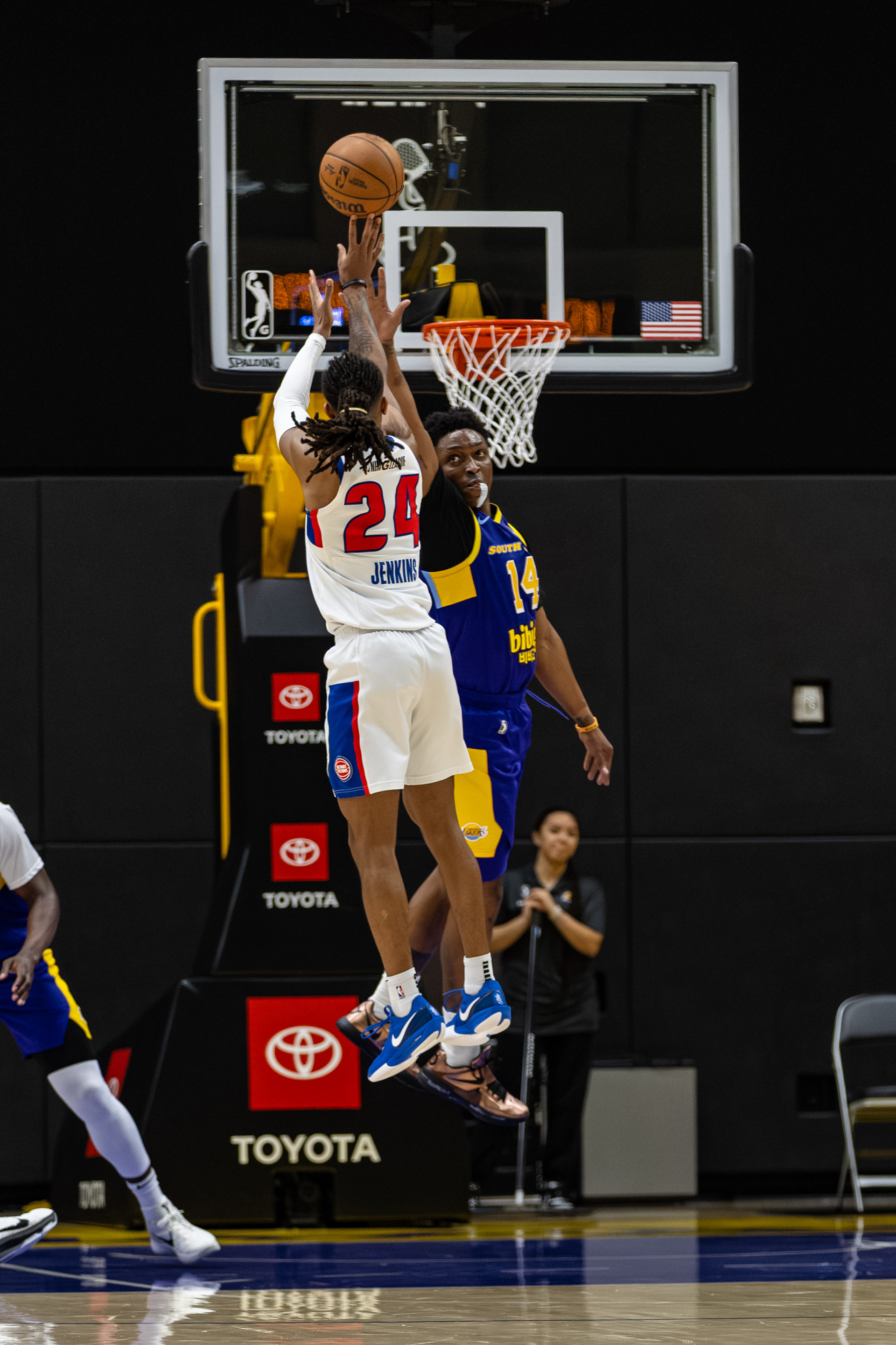 SBL vs. MCC - 042